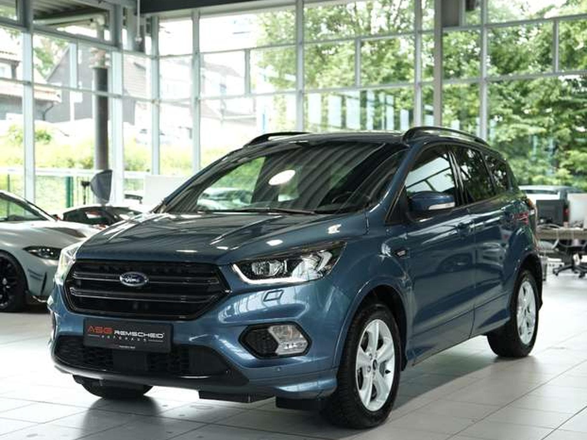 Ford Kuga 1.5 4x4 ST-Line 2.Hand *SHZ*CAM*TEMP*Navi (2019) - Photo 3