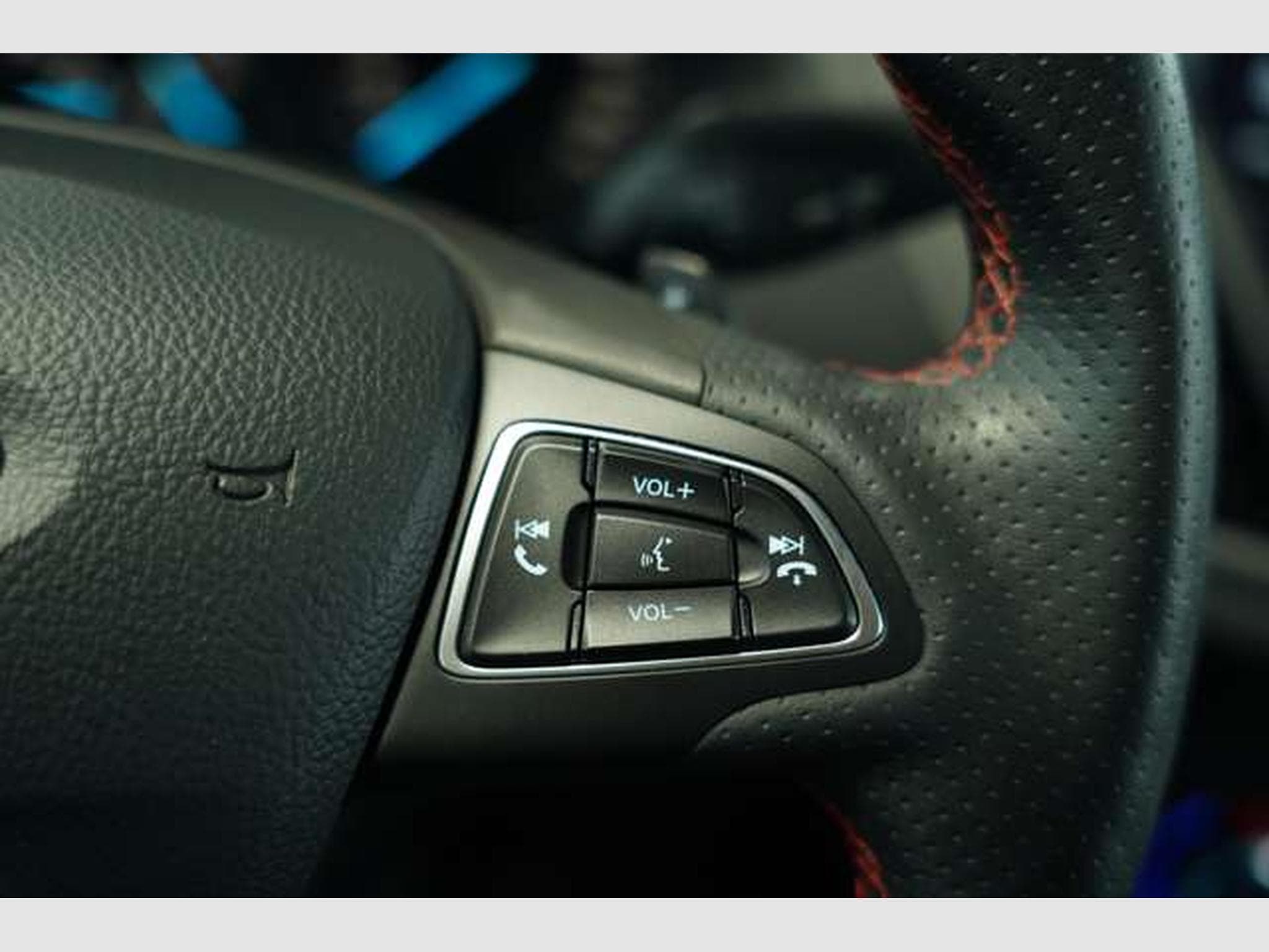 Ford Kuga 1.5 4x4 ST-Line 2.Hand *SHZ*CAM*TEMP*Navi (2019) - Photo 37