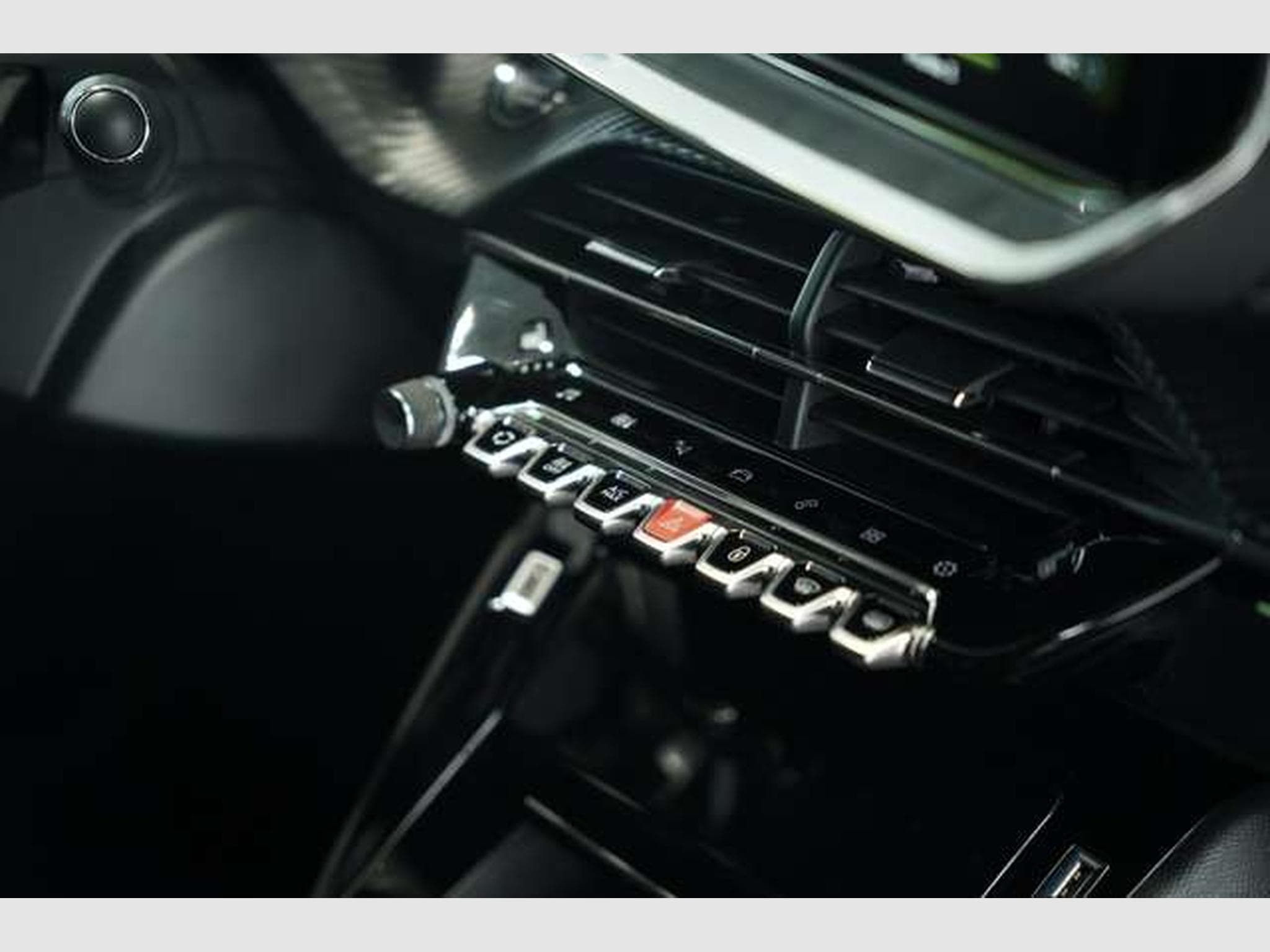 Peugeot 2008 GT 2.Hand *18 *Pano *Kamera *Voll-Leder (2020) - Photo 22
