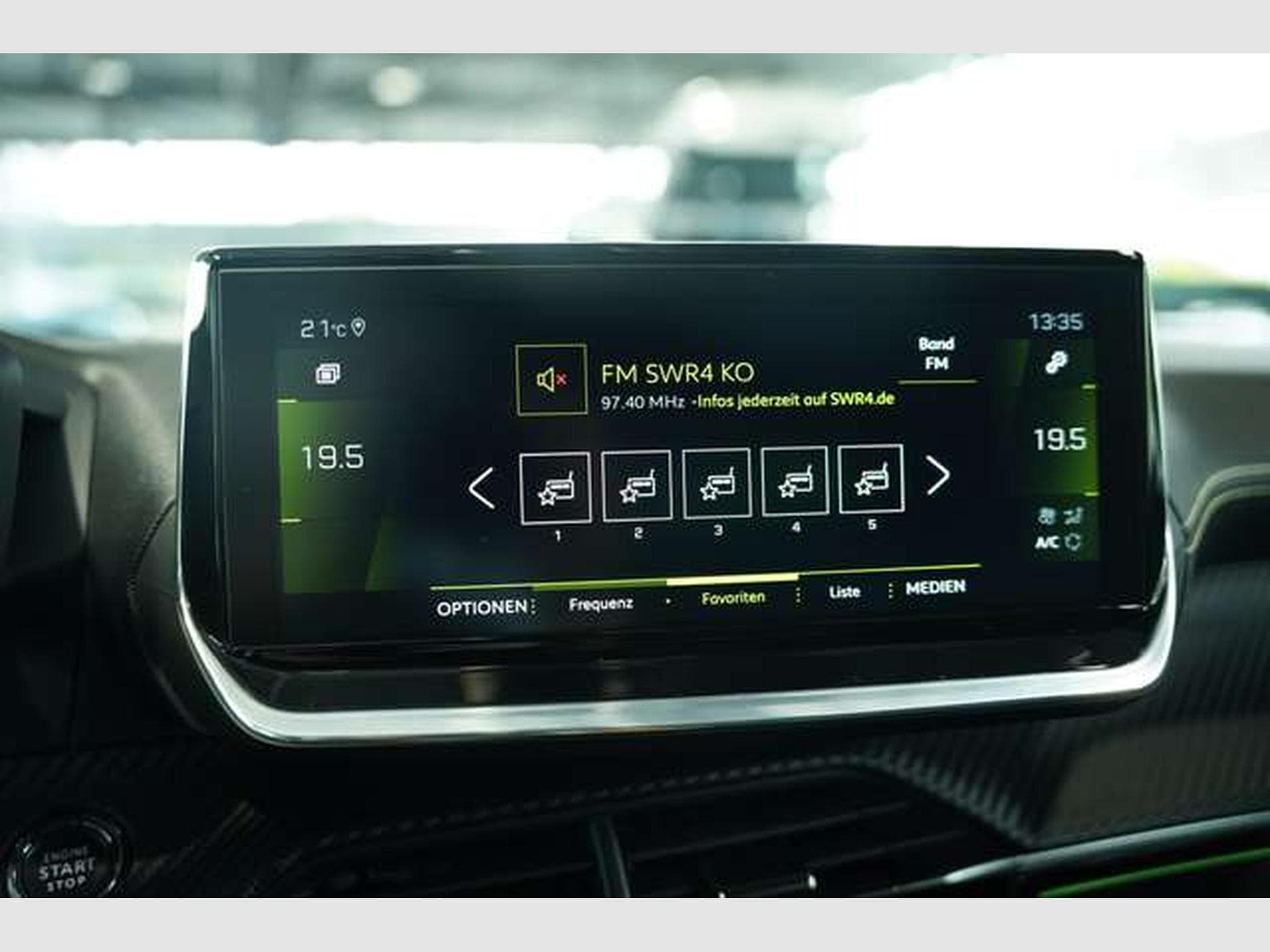Peugeot 2008 GT 2.Hand *18 *Pano *Kamera *Voll-Leder (2020) - Photo 39