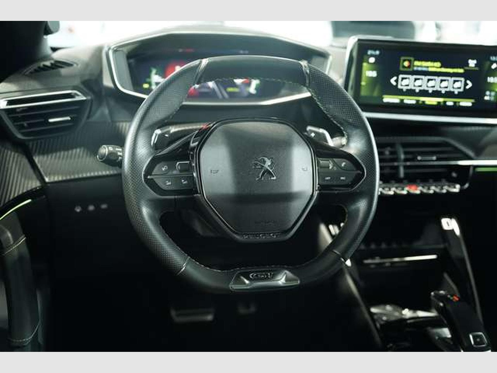 Peugeot 2008 GT 2.Hand *18 *Pano *Kamera *Voll-Leder (2020) - Photo 48