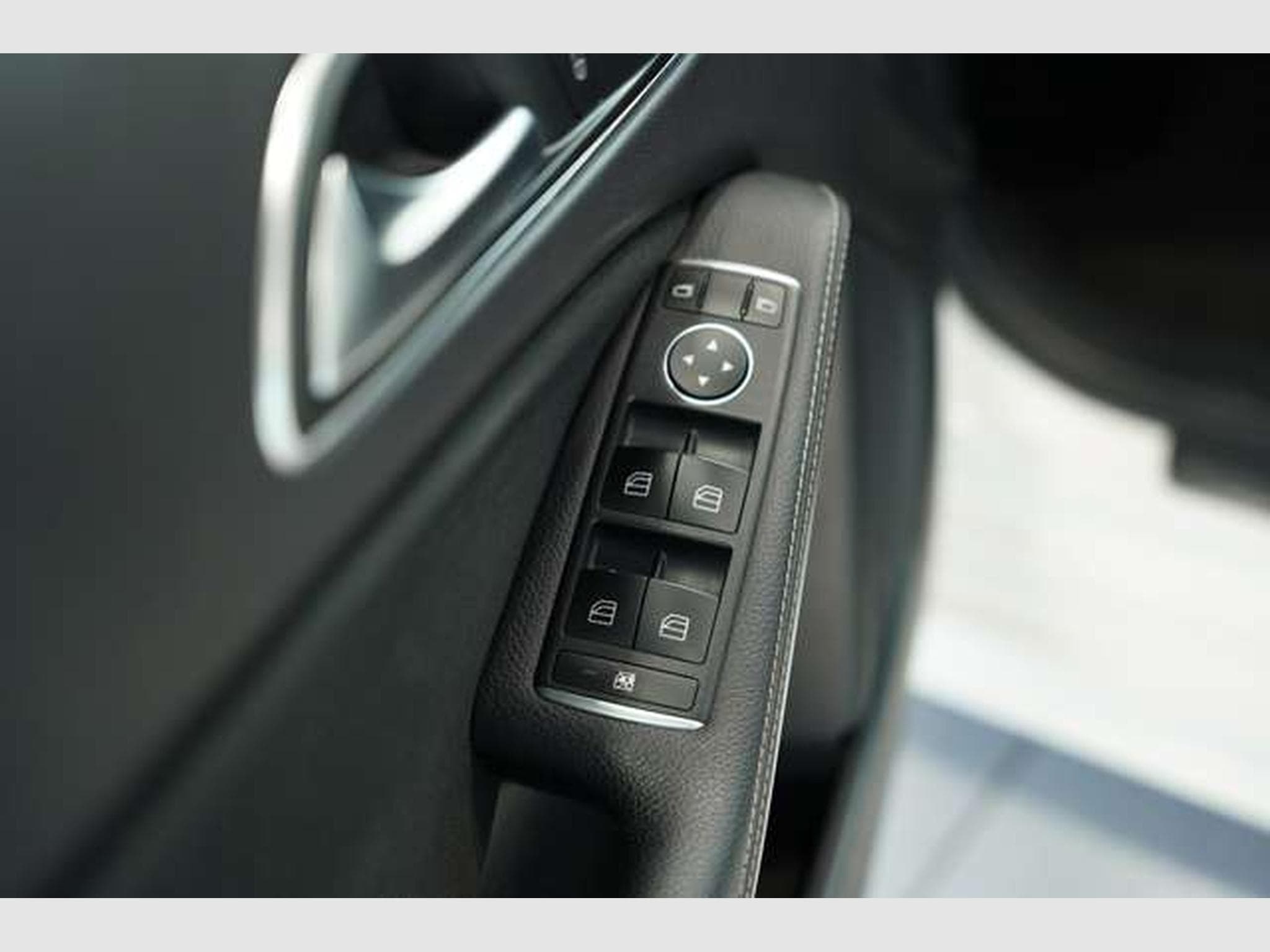 Mercedes A 200 Aut. AMG Line *2.Hand *Pano *LED *Ambiente (2018) - Photo 22