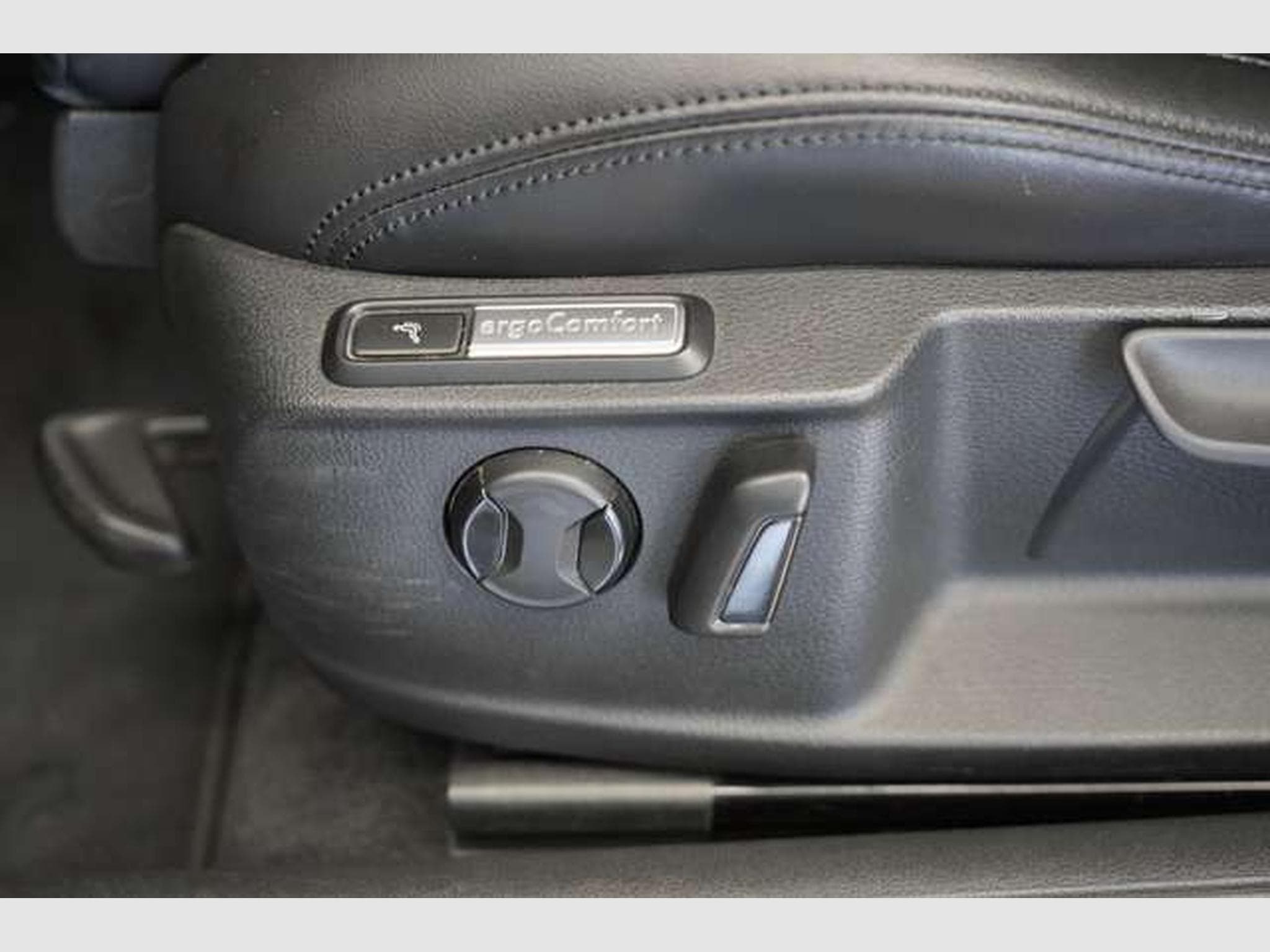 VW Passat Highline 4M DSG *ACC *Navi *Kam (2015) - Photo 16