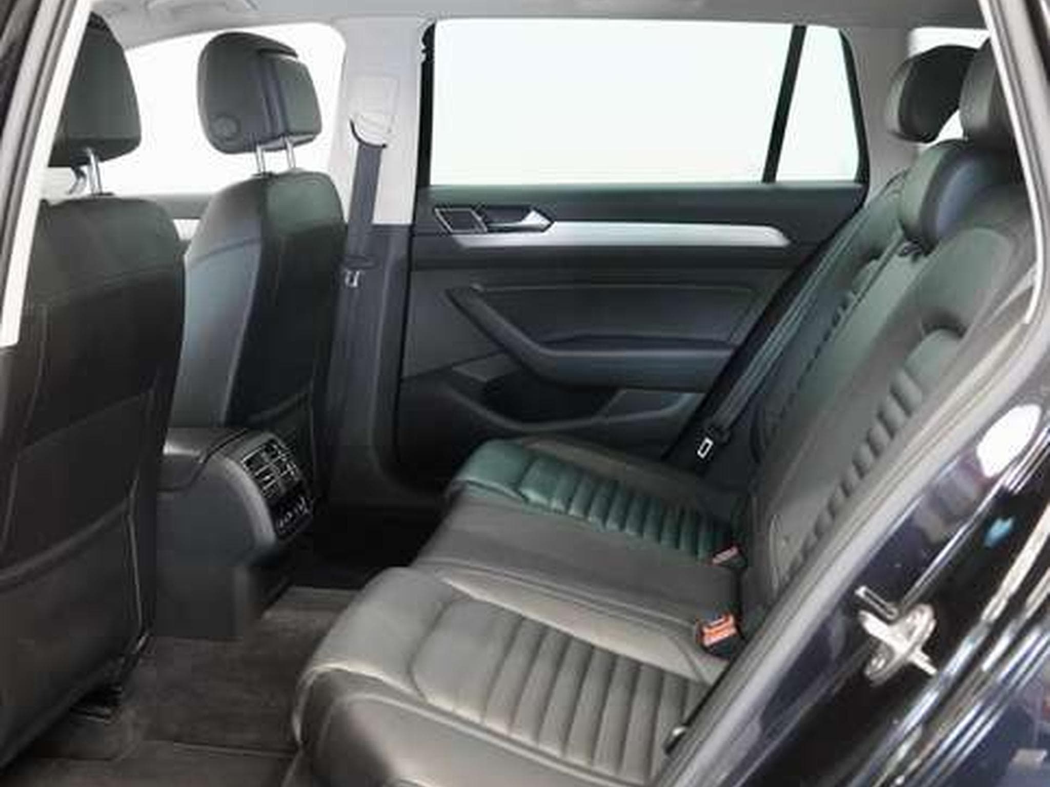 VW Passat Highline 4M DSG *ACC *Navi *Kam (2015) - Photo 34