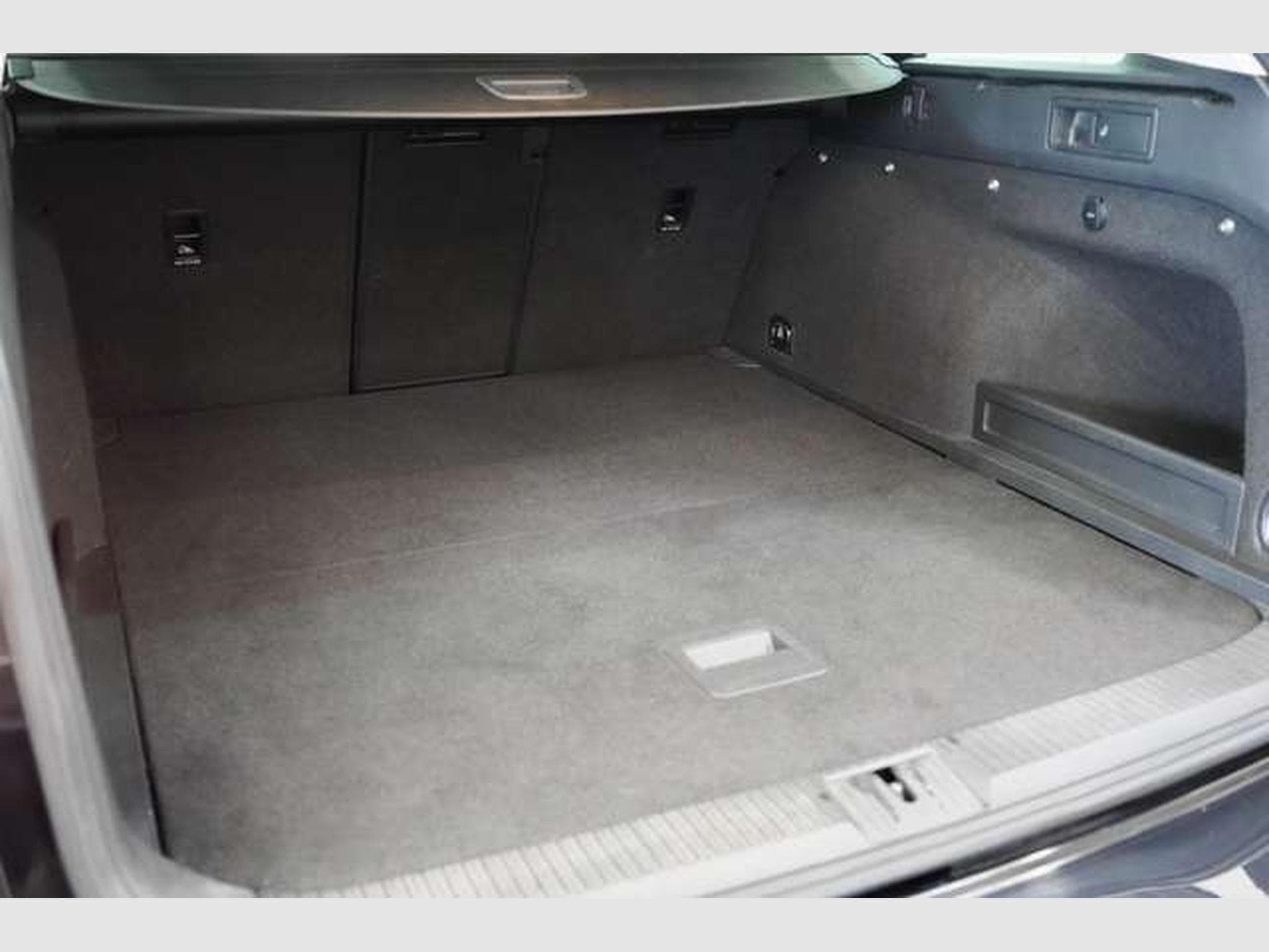 VW Passat Highline 4M DSG *ACC *Navi *Kam (2015) - Photo 37