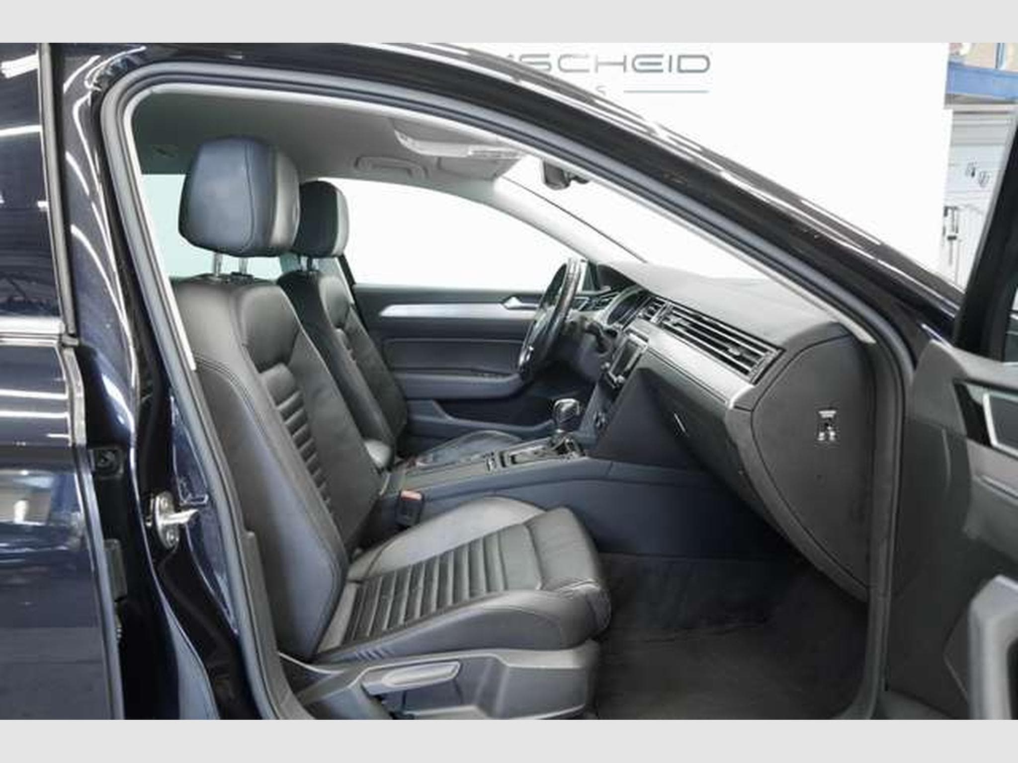 VW Passat Highline 4M DSG *ACC *Navi *Kam (2015) - Photo 7