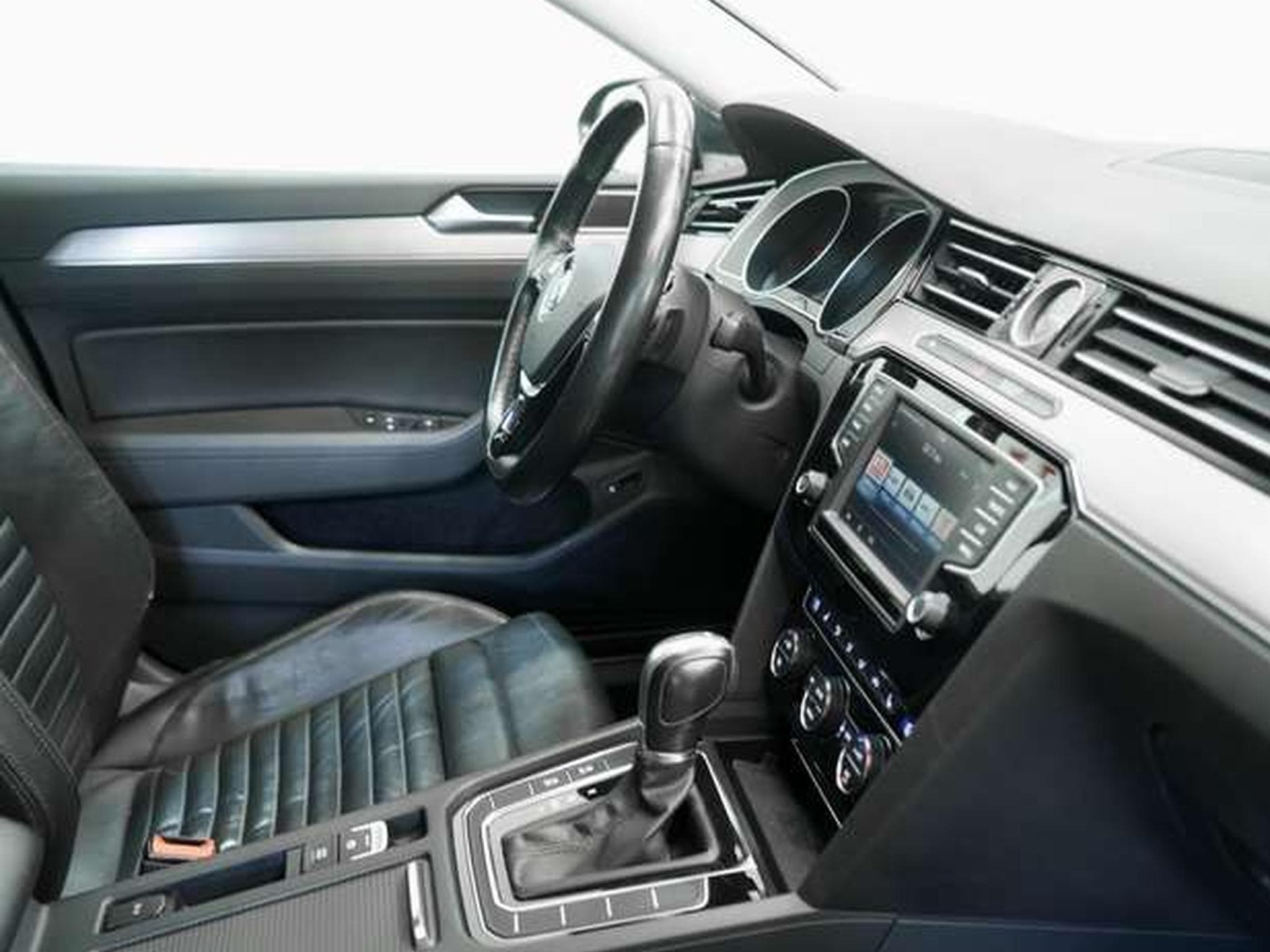 VW Passat Highline 4M DSG *ACC *Navi *Kam (2015) - Photo 8