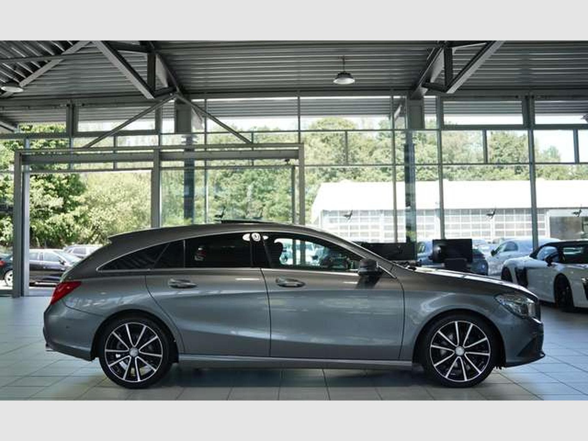 Mercedes CLA 200 2.H *Pano *H&K*Memory*ACC (2015) - Foto 12