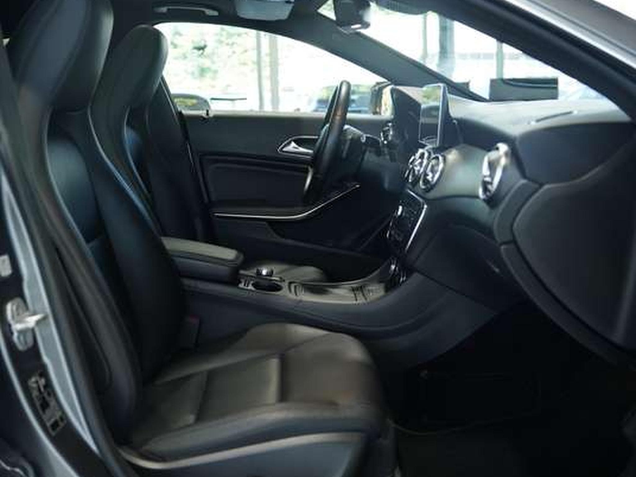 Mercedes CLA 200 2.H *Pano *H&K*Memory*ACC (2015) - Foto 19