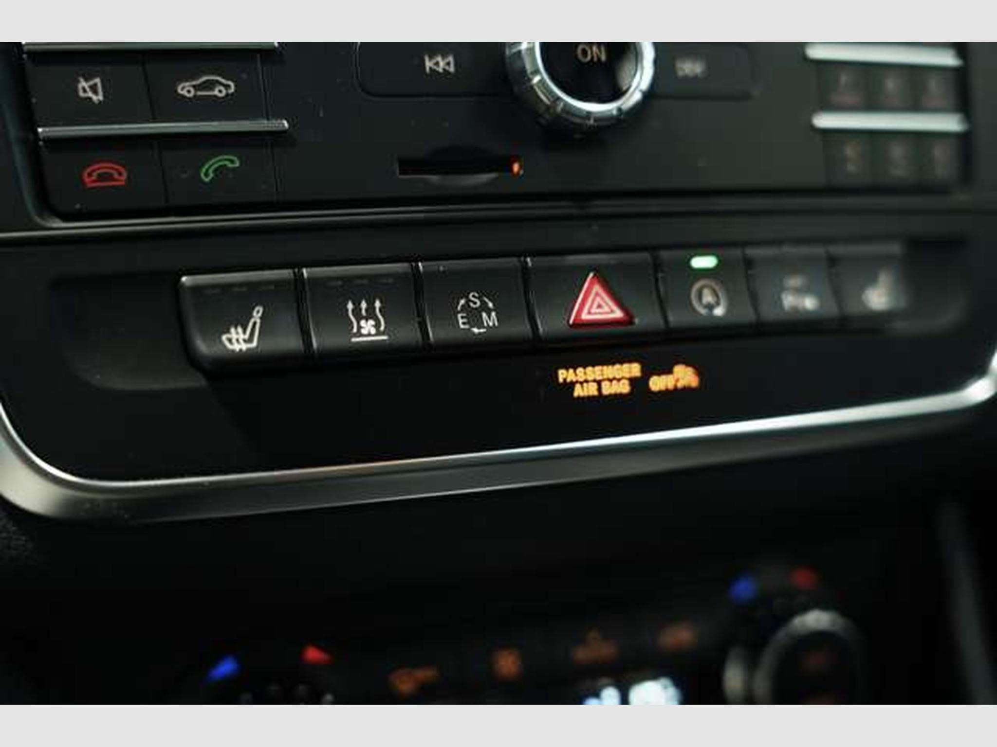 Mercedes CLA 200 2.H *Pano *H&K*Memory*ACC (2015) - Foto 34