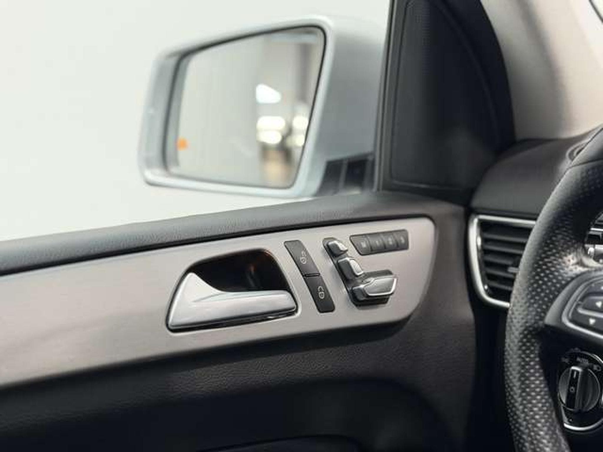 Mercedes GLE 350 d 4M AMG Line *2.H *Pano *Memory *AHK (2015) - Photo 14