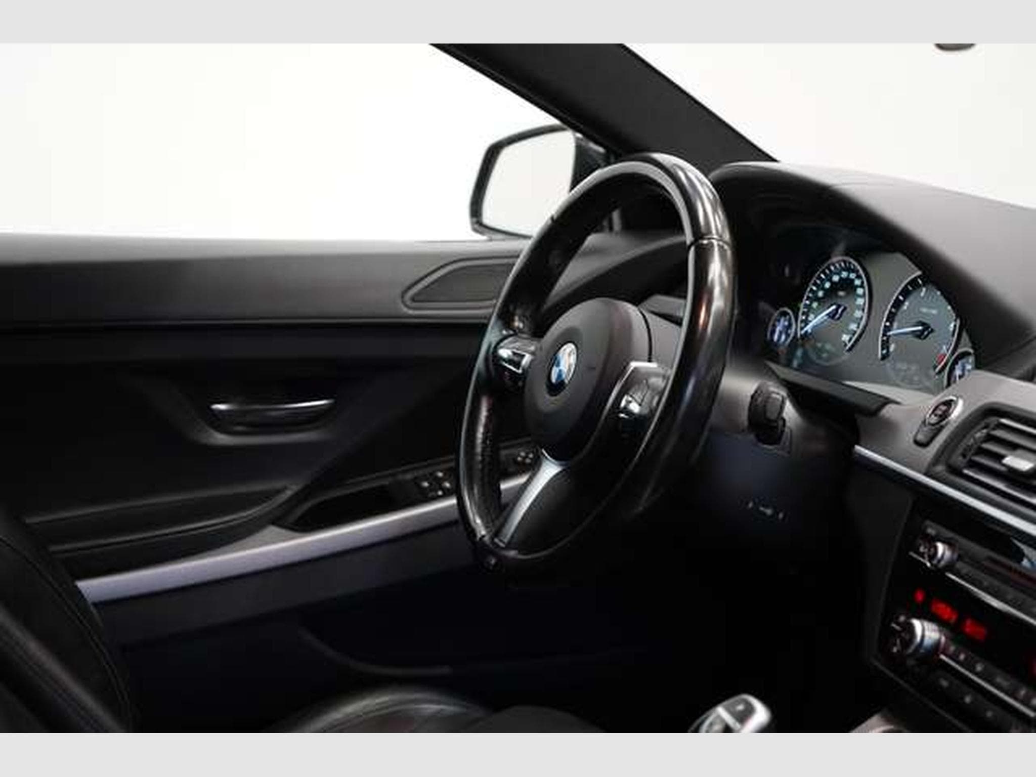 BMW 640 i xD *M Sportpaket *KettenProblem (2015) - Photo 10