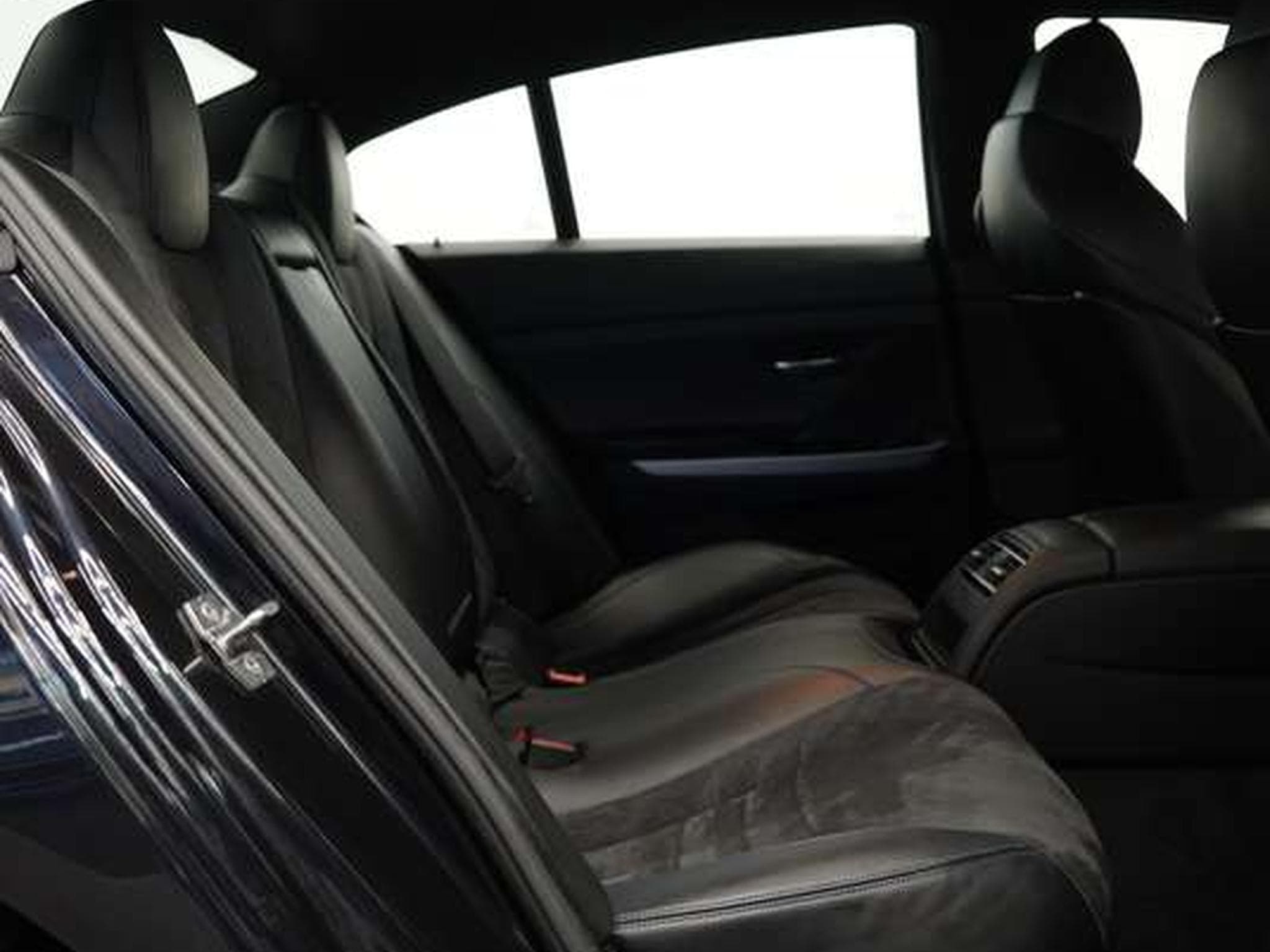 BMW 640 i xD *M Sportpaket *KettenProblem (2015) - Photo 11