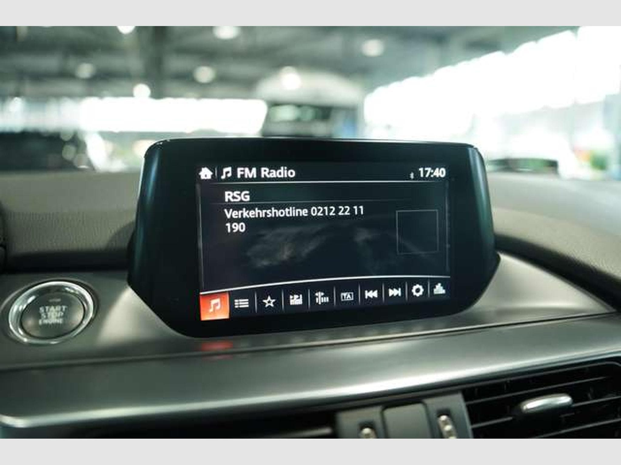Mazda 6 Center-Line Automatik *Tempomat *H-UP (2018) - Photo 30