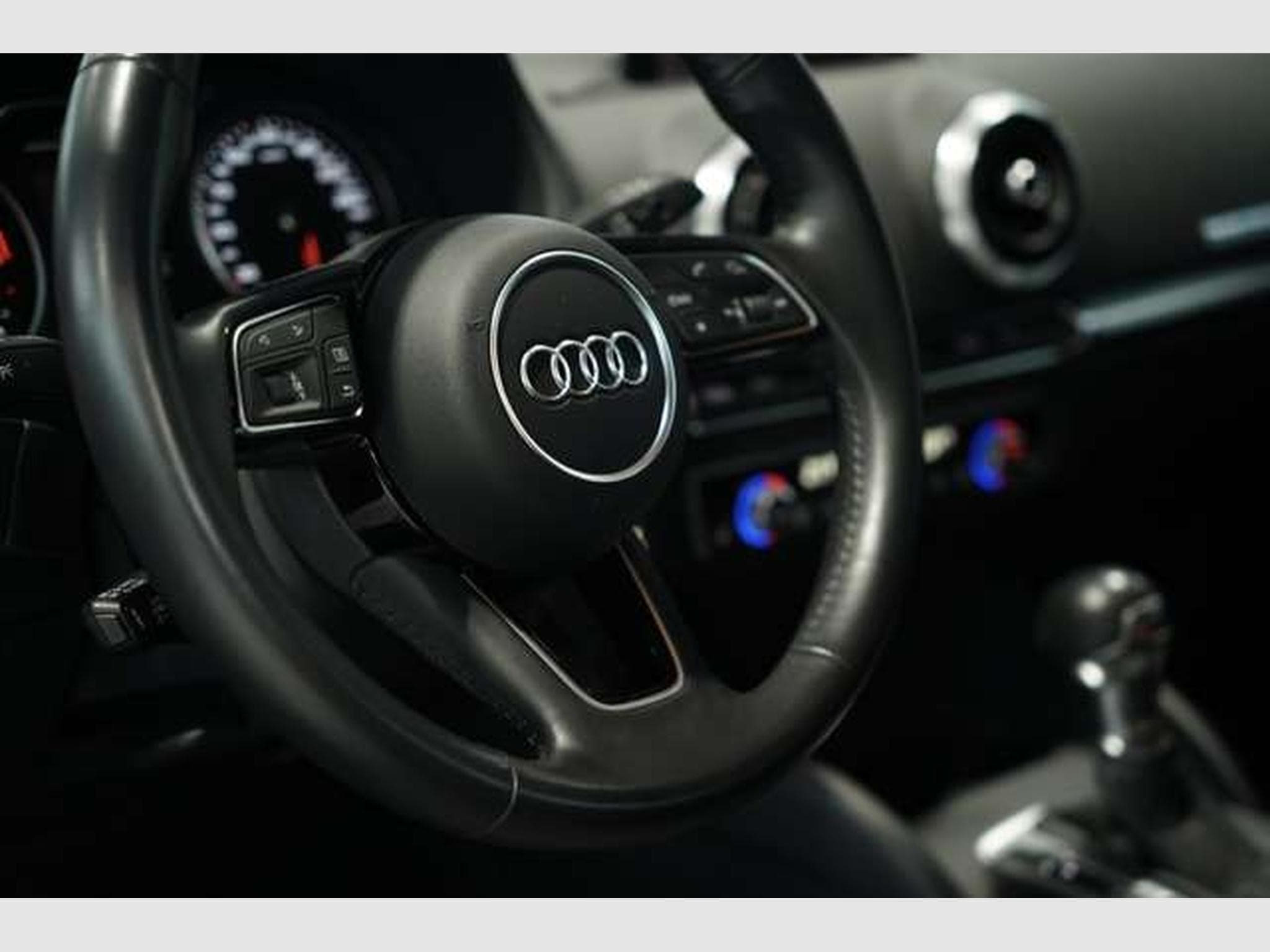 Audi A3 q Sportback 2.0 TFSI S-Tr. *1.H *ACC*Pano*PDC (2019) - Photo 26