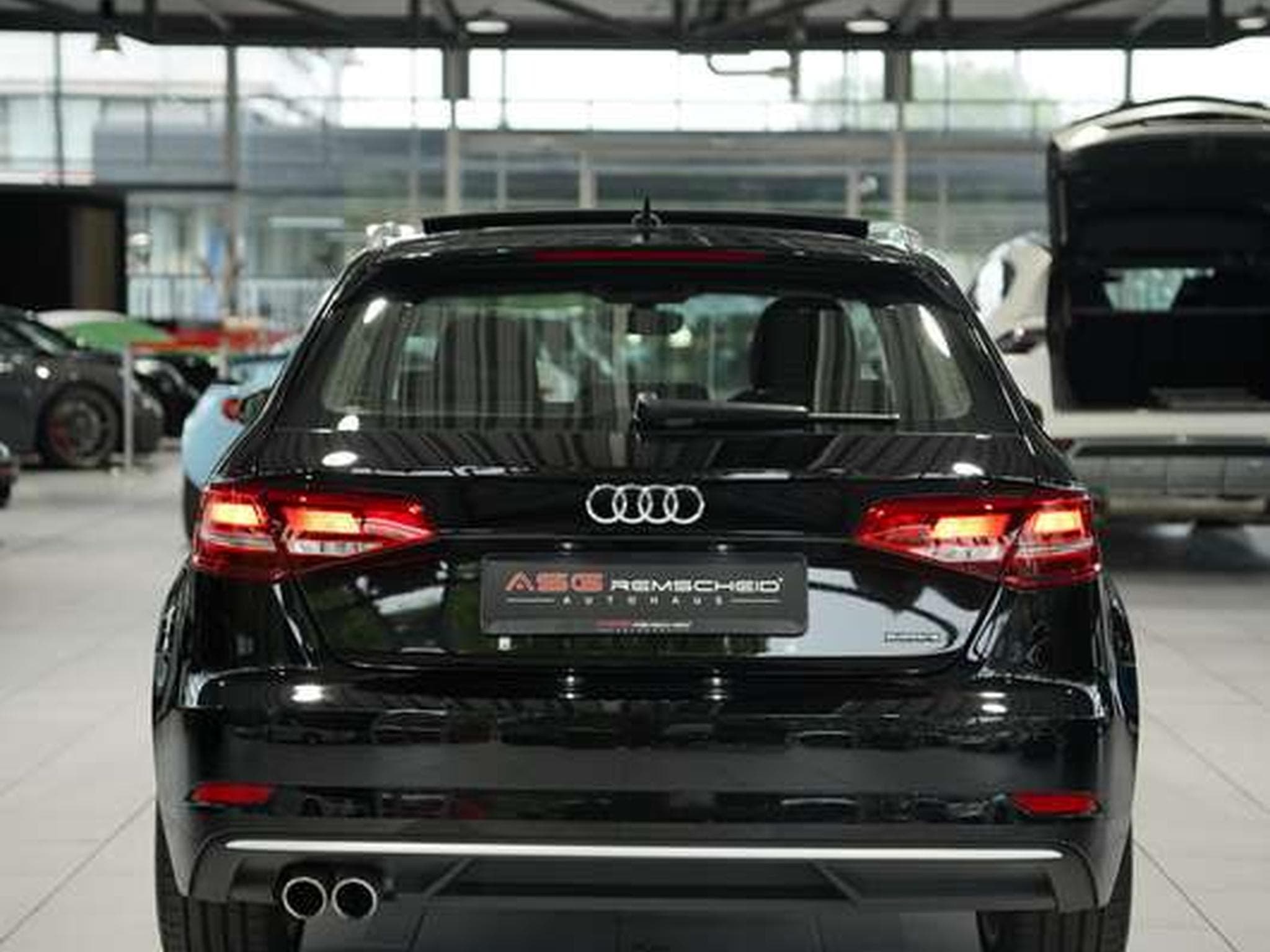 Audi A3 q Sportback 2.0 TFSI S-Tr. *1.H *ACC*Pano*PDC (2019) - Photo 9