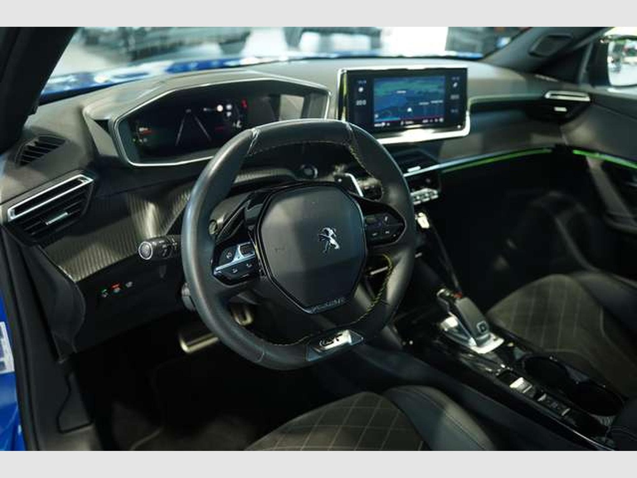 Peugeot 2008 GT *18 Zoll *ACC *Digital *Kamera (2020) - Photo 25