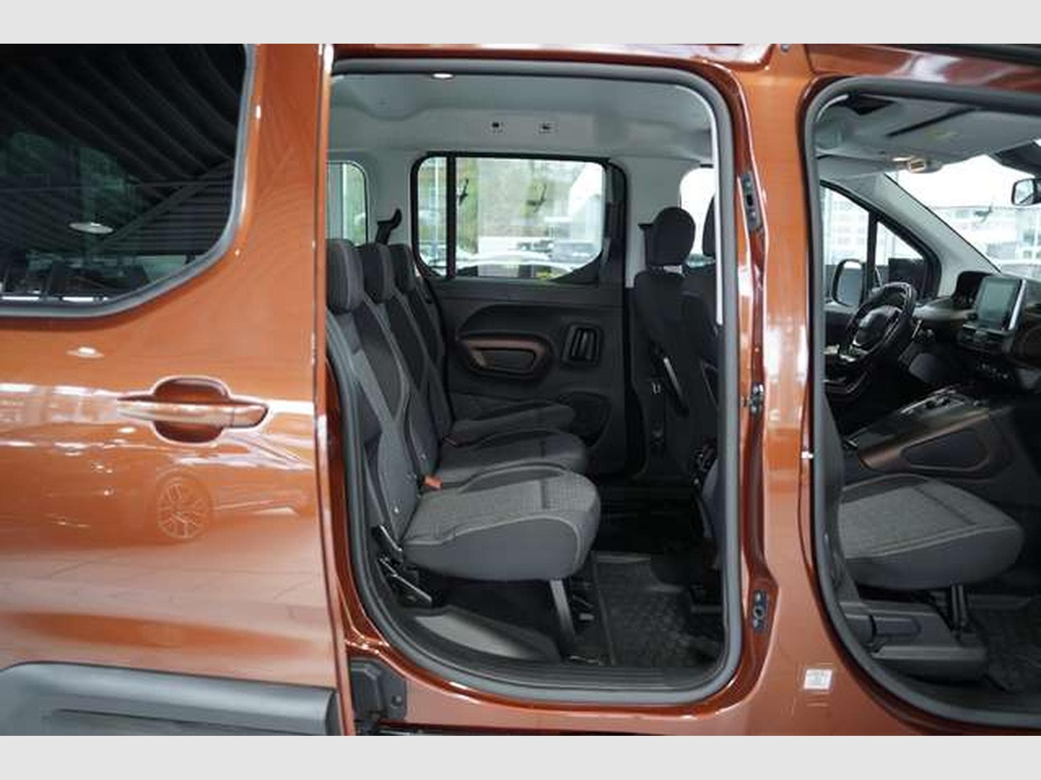 Peugeot Rifter GT Line Automatik *1.Hand *360° *Navi * (2020) - Photo 22