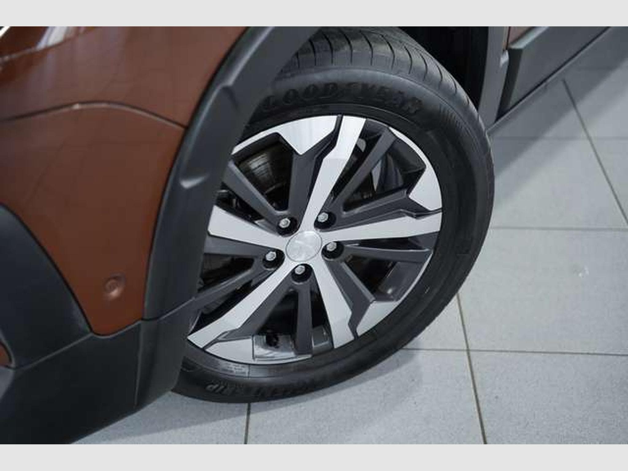 Peugeot Rifter GT Line Automatik *1.Hand *360° *Navi * (2020) - Photo 3