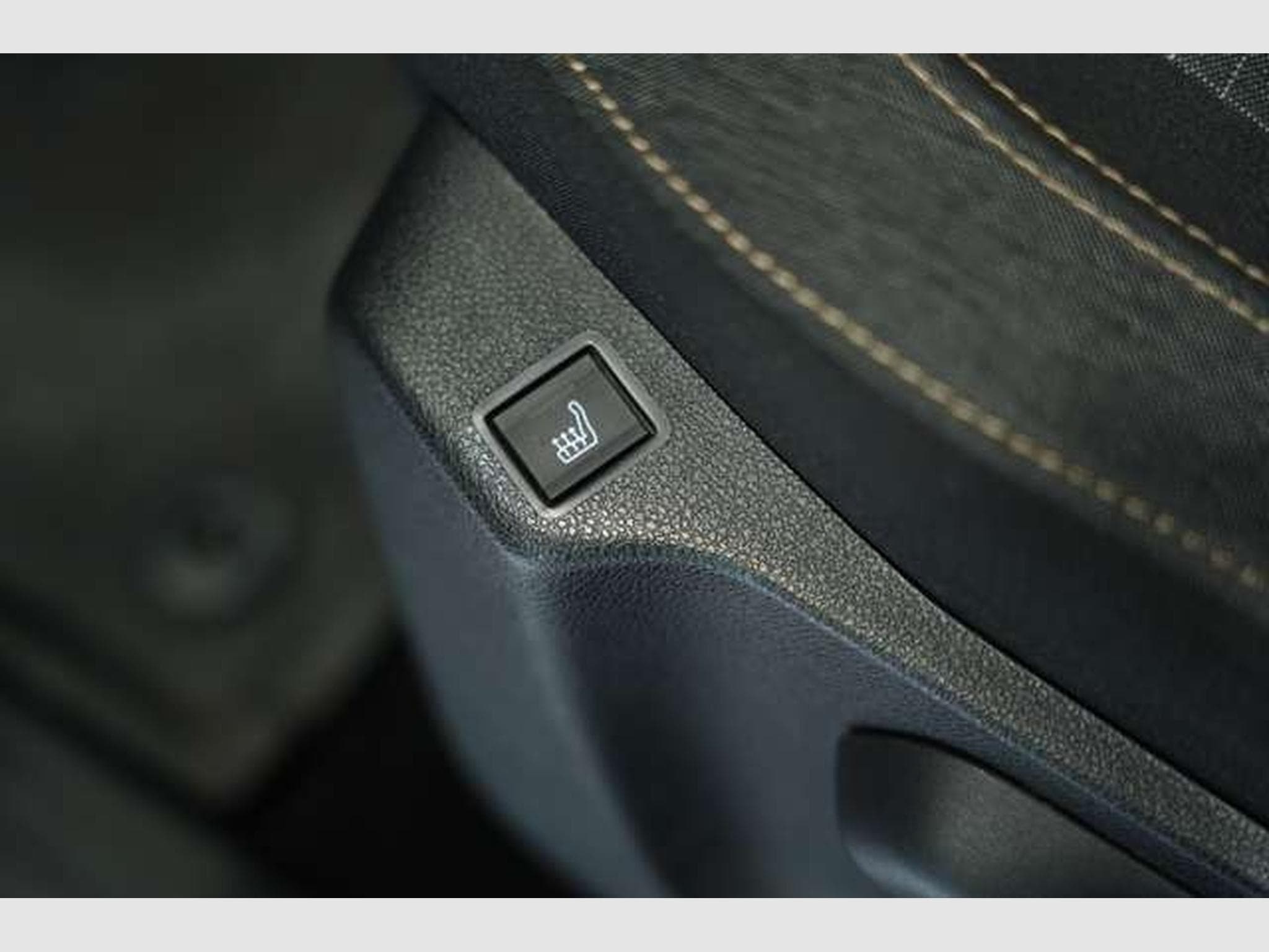 Peugeot Rifter GT Line Automatik *1.Hand *360° *Navi * (2020) - Photo 30