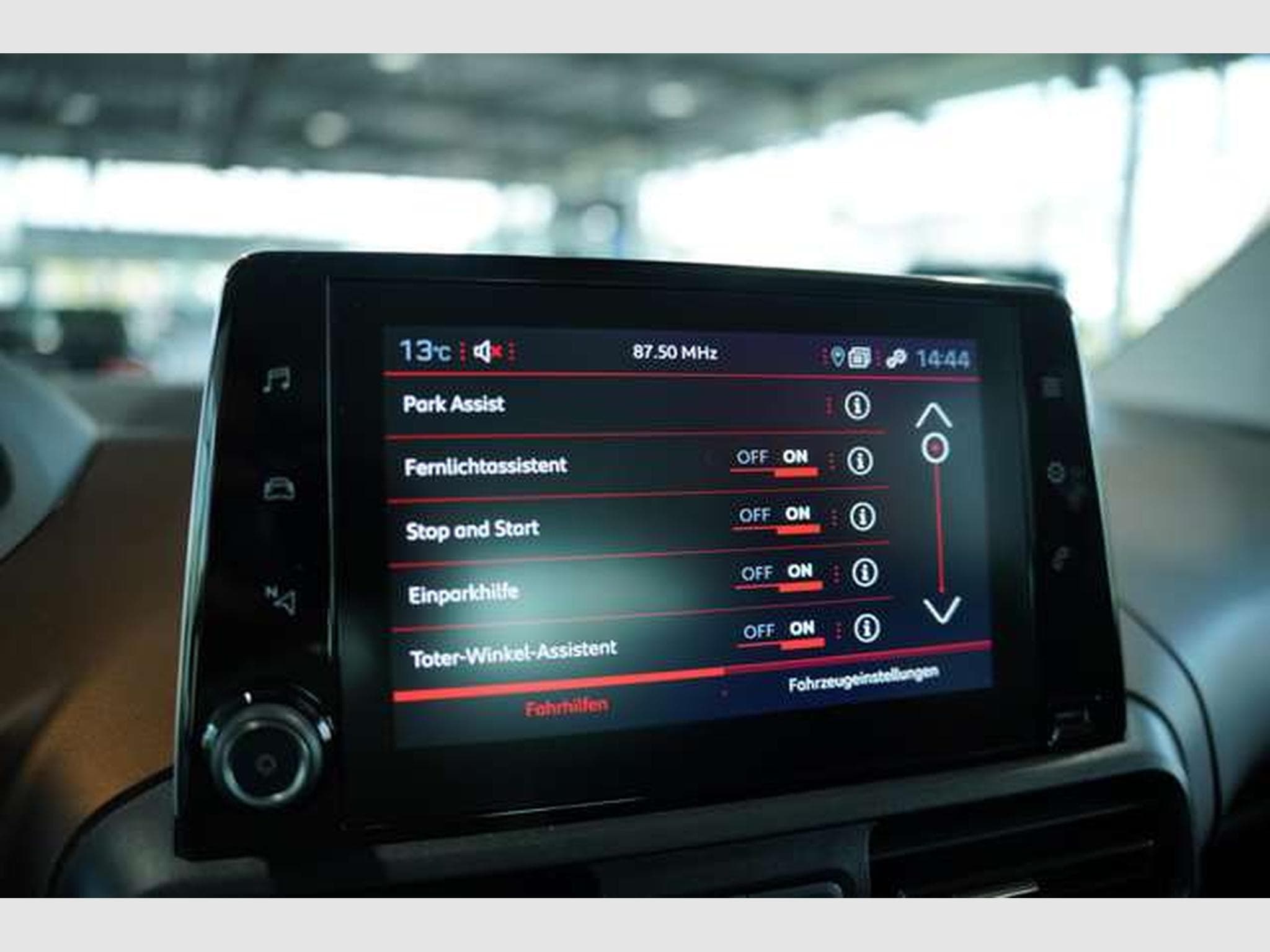Peugeot Rifter GT Line Automatik *1.Hand *360° *Navi * (2020) - Photo 38