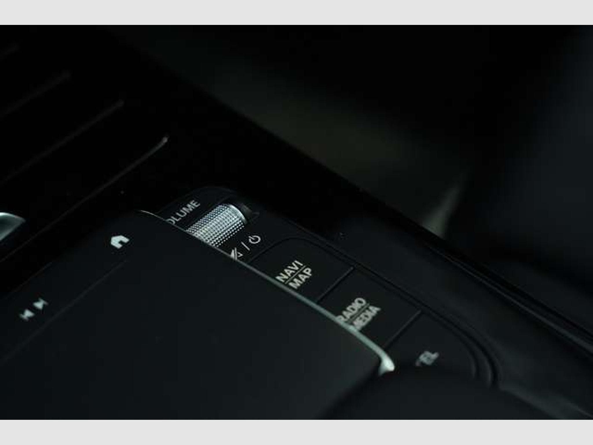 Mercedes A 180 DCT Progressive *AHK *Navi *Business-Paket (2020) - Photo 24