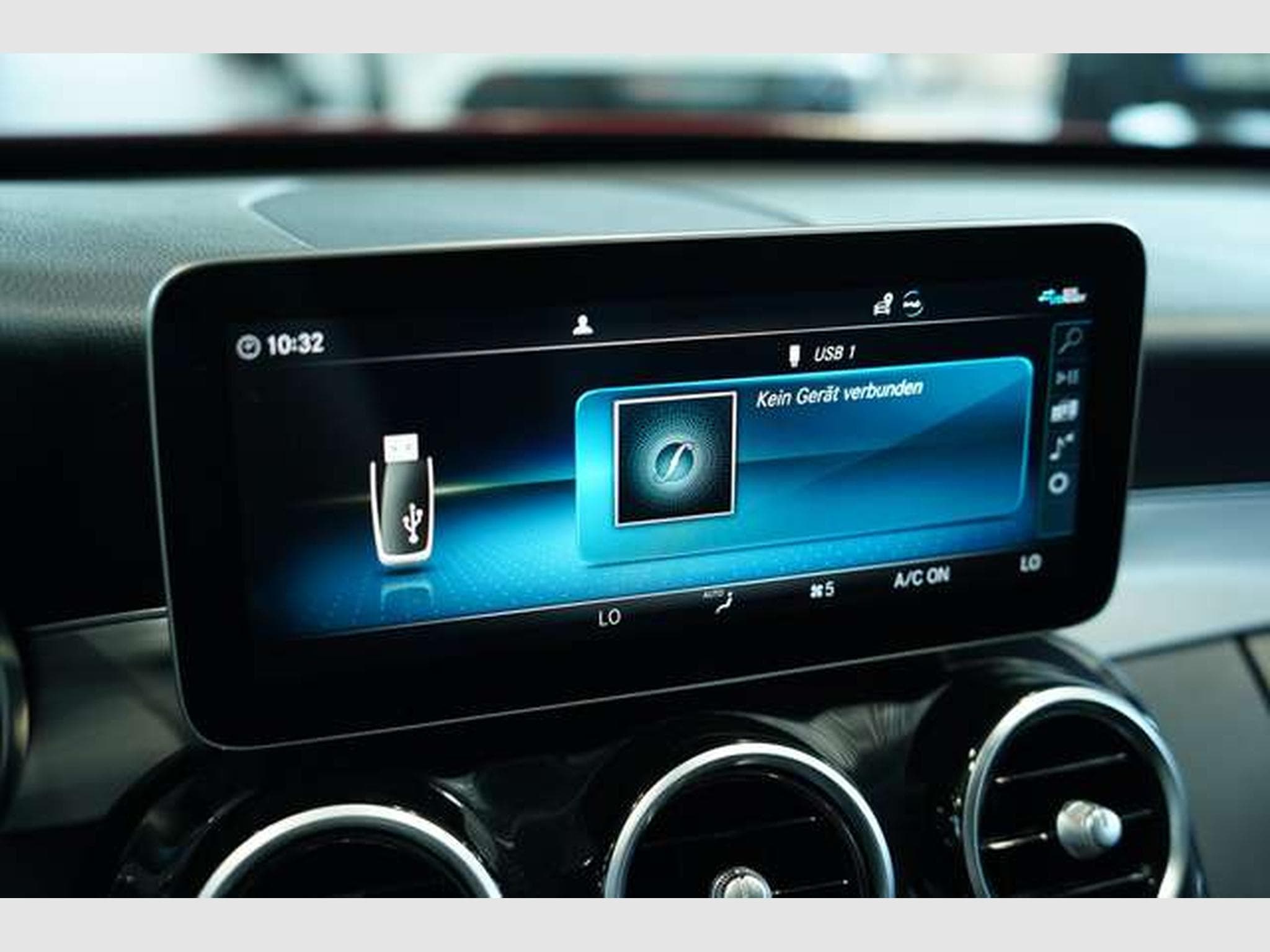 Mercedes C 180 CGI T Avantgarde *2.H *Night *Business-P (2019) - Photo 31