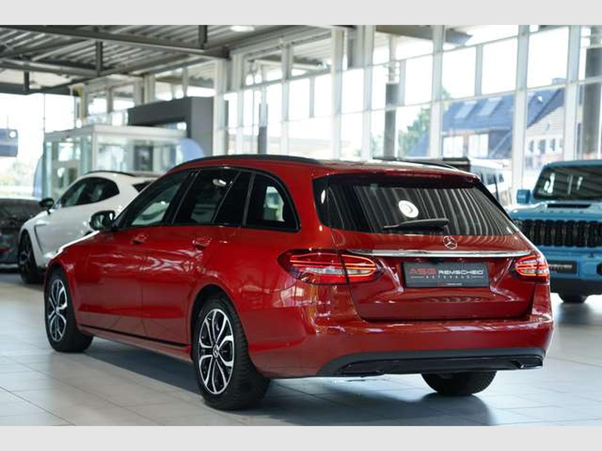 Mercedes C 180 CGI T Avantgarde *2.H *Night *Business-P (2019) - Photo 9
