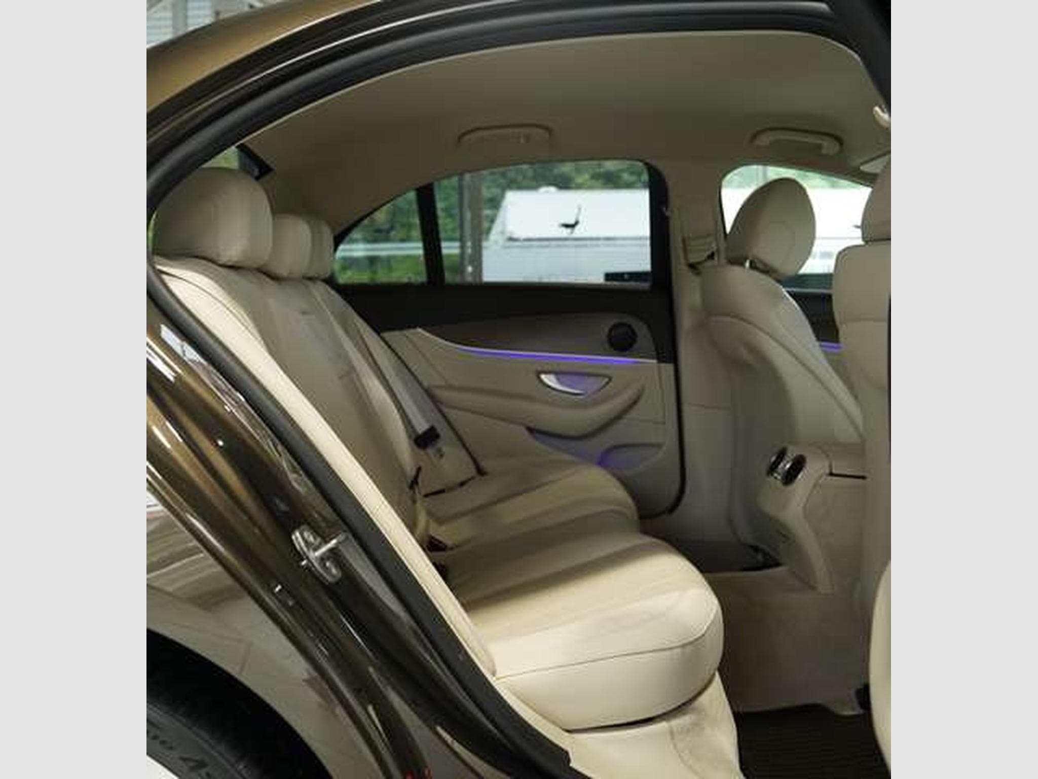 Mercedes E 220 d Limousine 9G Exclusive *19 *AHK *Kam (2016) - Photo 21