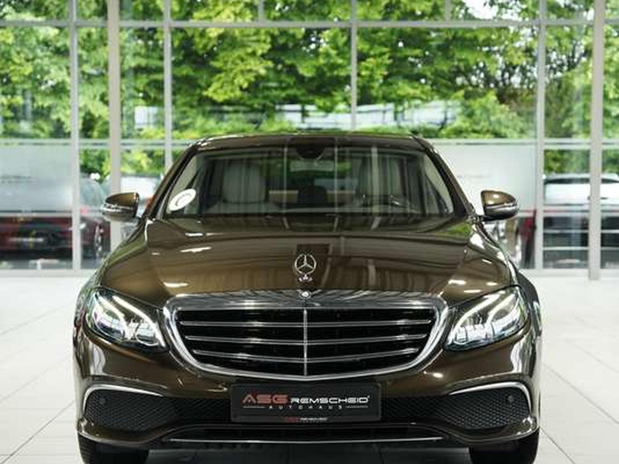 Mercedes E 220 d Limousine 9G Exclusive *19 *AHK *Kam (2016) - Photo 3