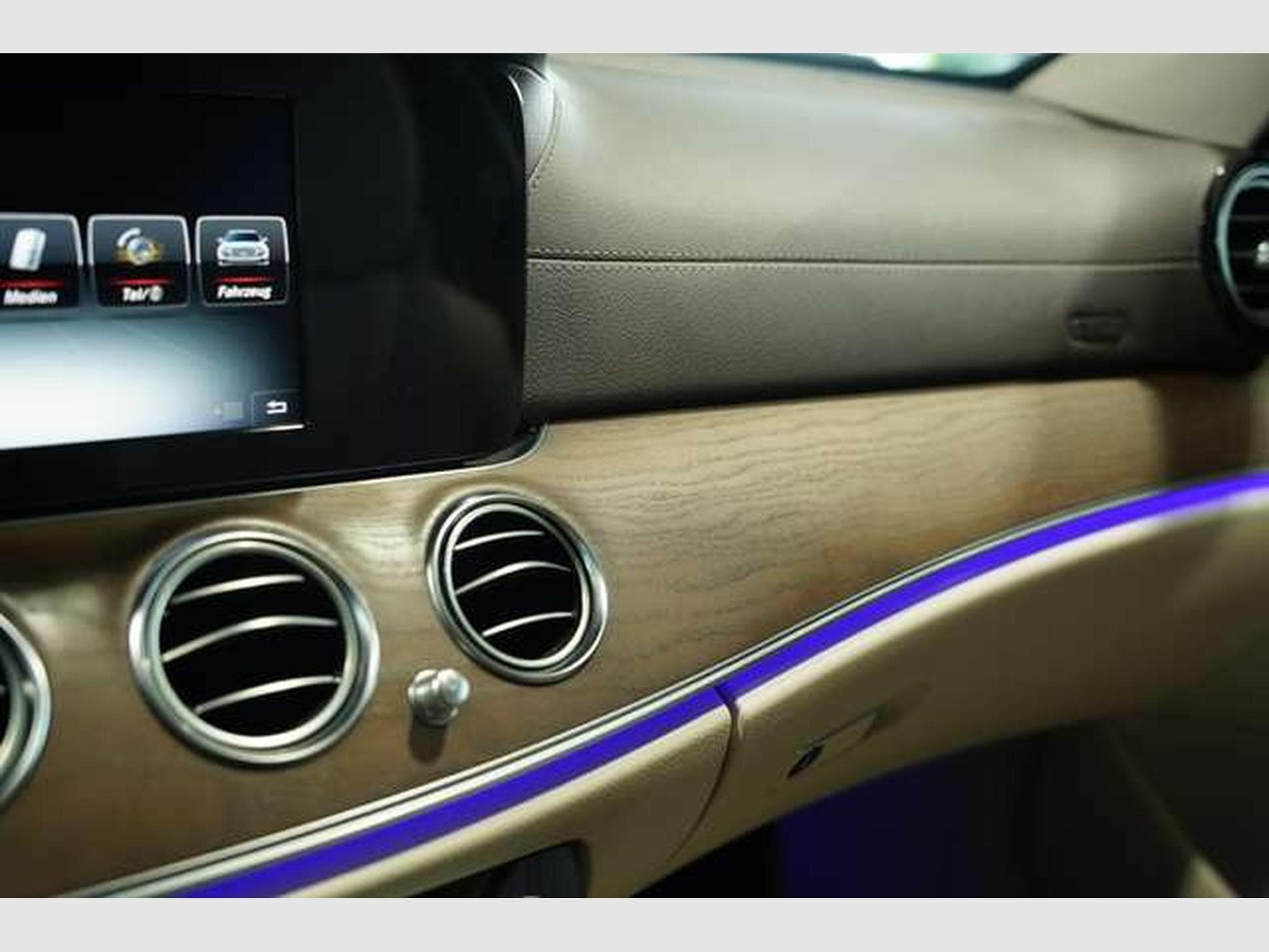 Mercedes E 220 d Limousine 9G Exclusive *19 *AHK *Kam (2016) - Photo 33