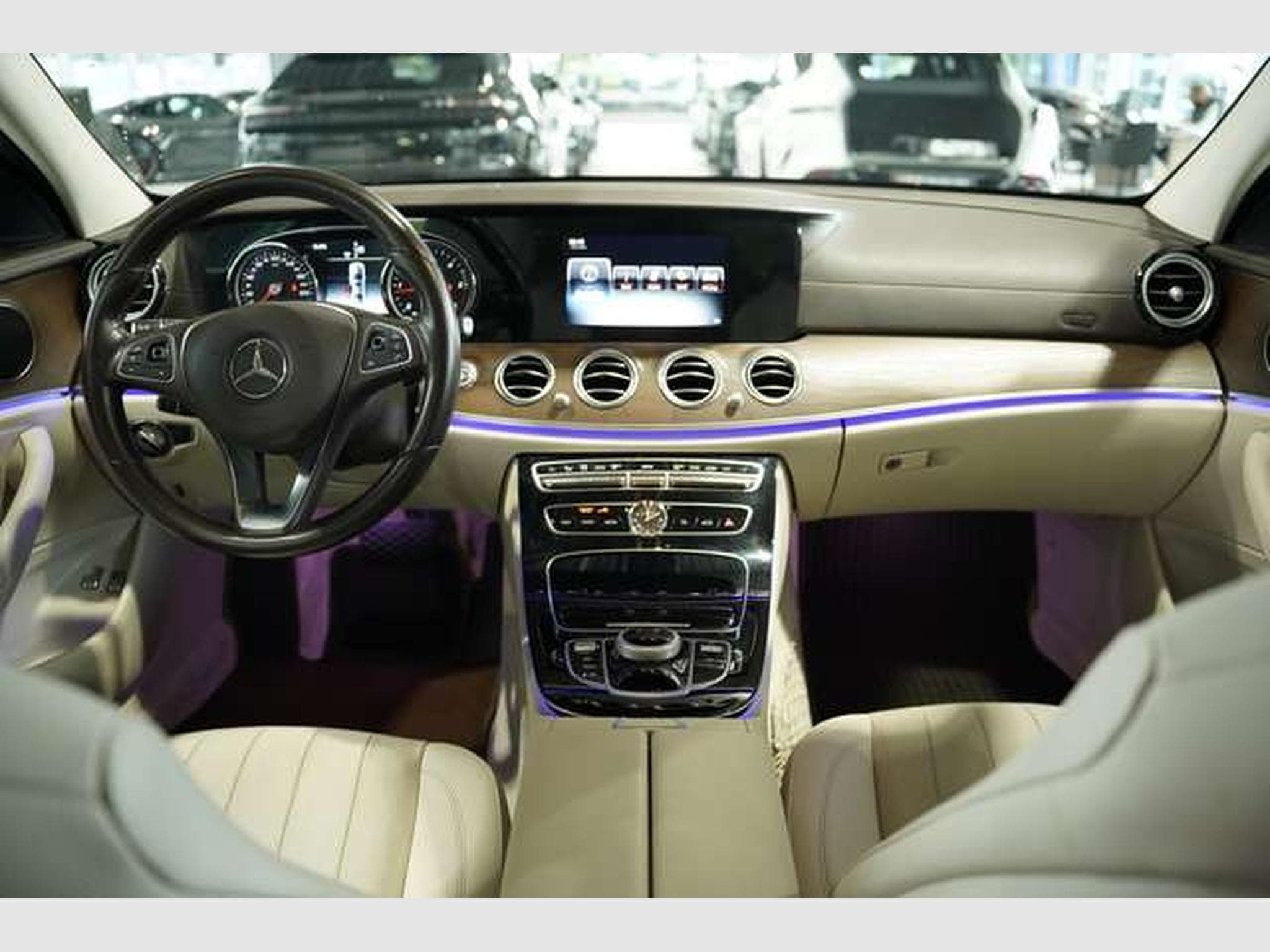 Mercedes E 220 d Limousine 9G Exclusive *19 *AHK *Kam (2016) - Photo 36