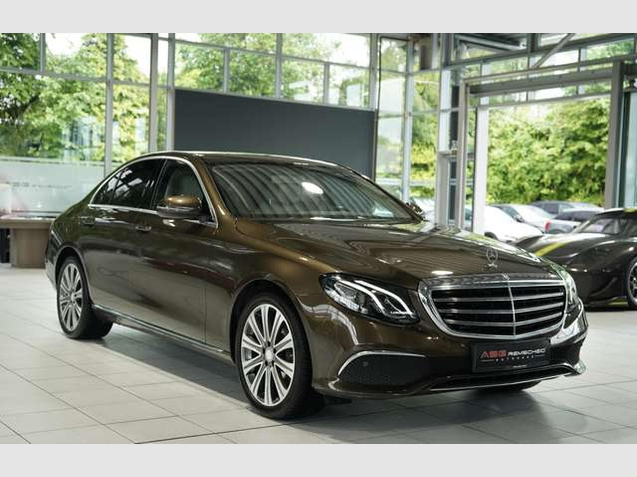 Mercedes E 220 d Limousine 9G Exclusive *19 *AHK *Kam (2016) - Photo 5