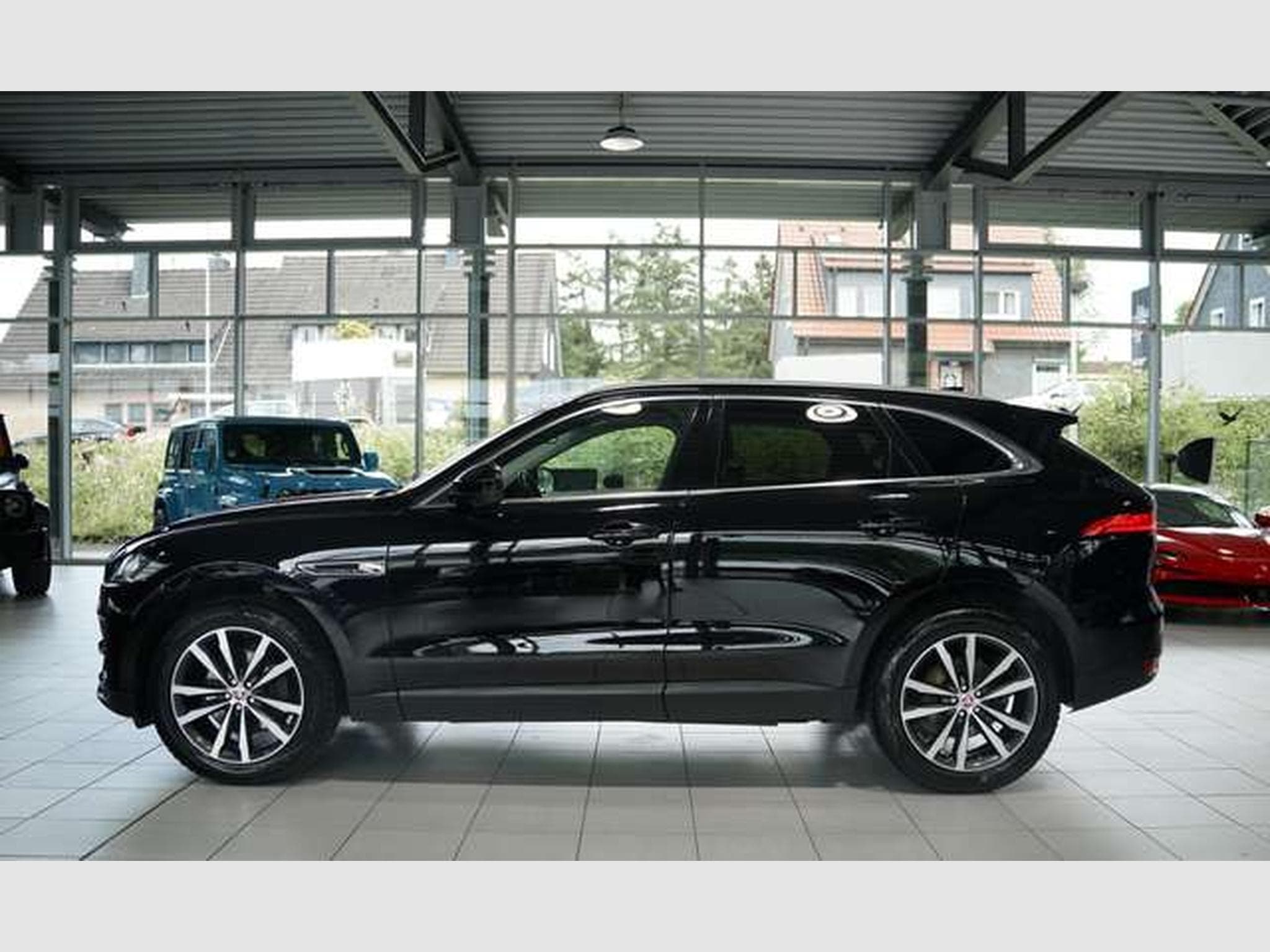 Jaguar F-Pace Prestige AWD *Pano *20Zoll *Navi (2017) - Photo 11