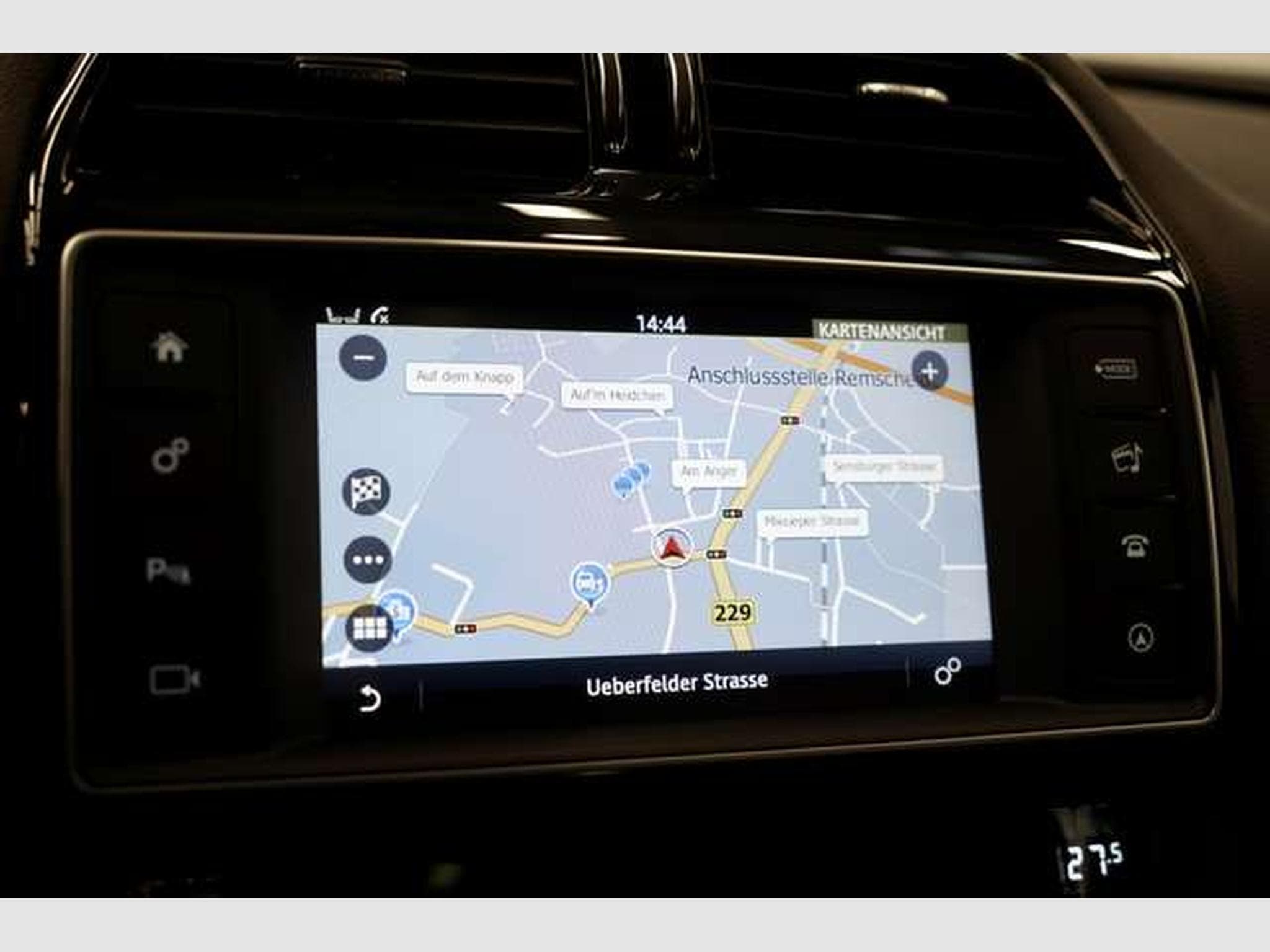Jaguar F-Pace Prestige AWD *Pano *20Zoll *Navi (2017) - Photo 35