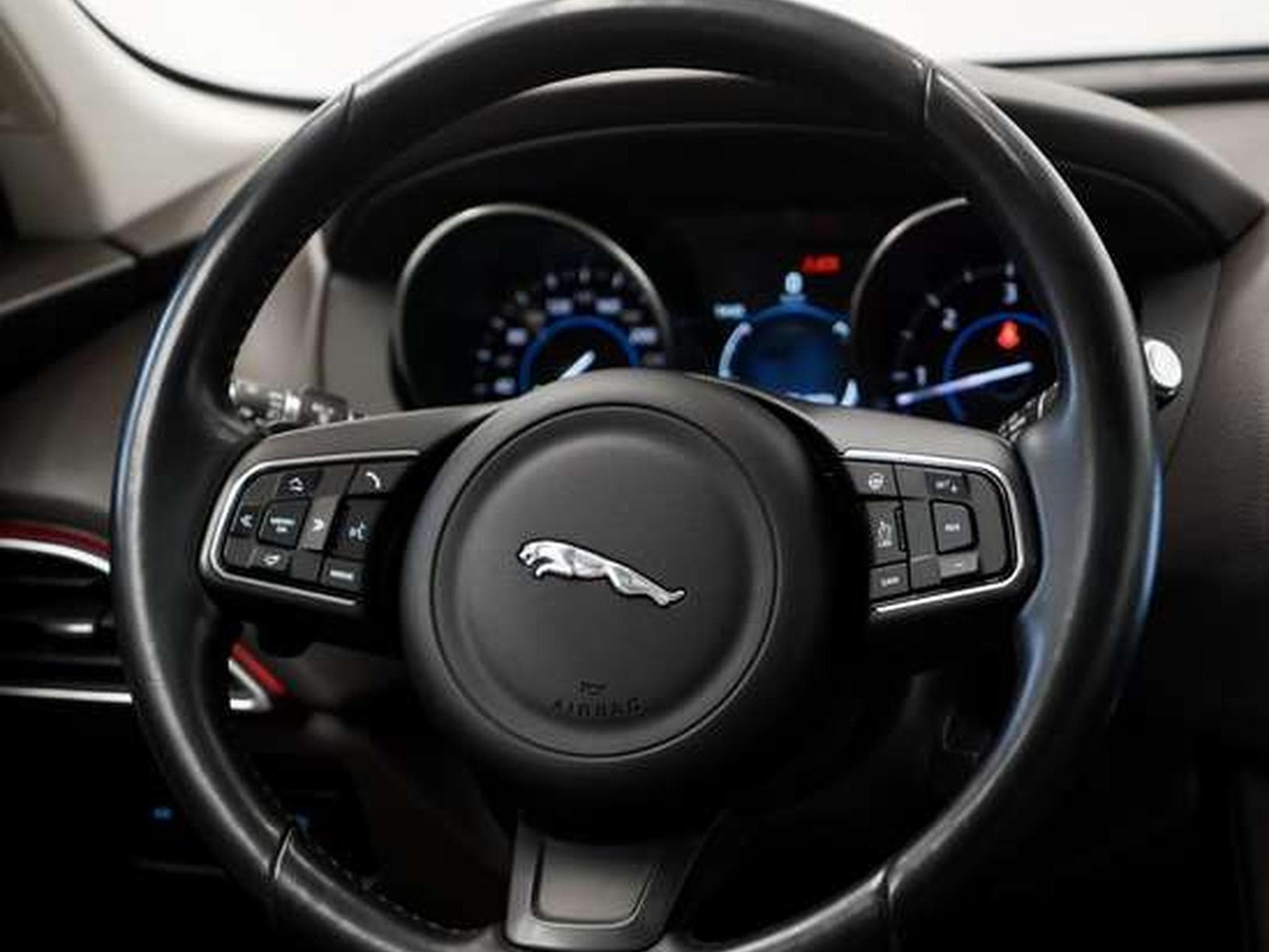 Jaguar F-Pace Prestige AWD *Pano *20Zoll *Navi (2017) - Photo 41