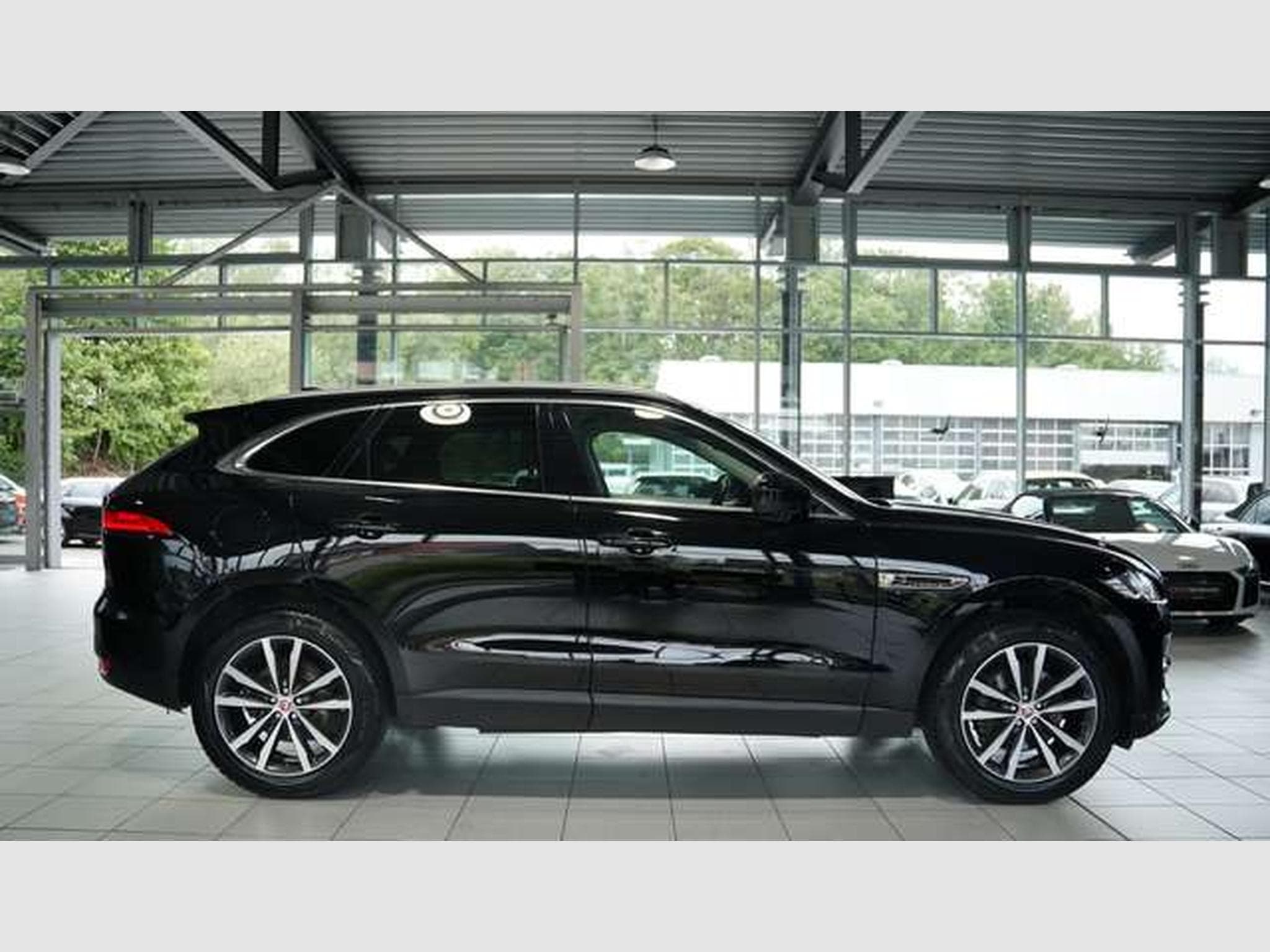 Jaguar F-Pace Prestige AWD *Pano *20Zoll *Navi (2017) - Photo 7