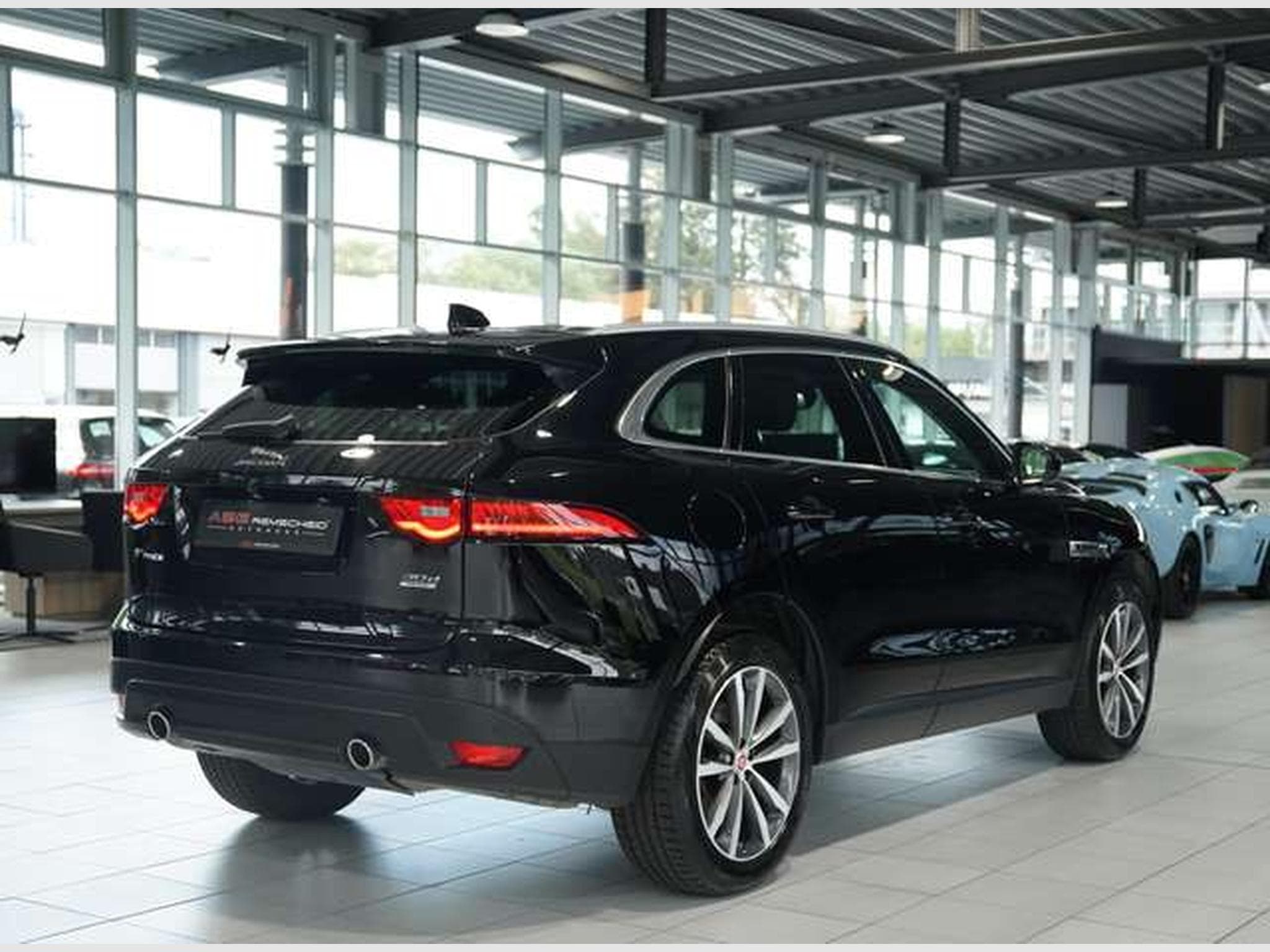 Jaguar F-Pace Prestige AWD *Pano *20Zoll *Navi (2017) - Photo 8