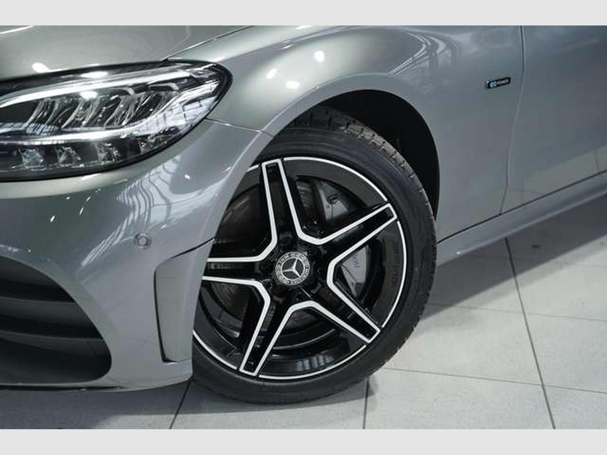Mercedes C 300 T de AMG Line *Digital *Pano *Night *AHK (2020) - Photo 3