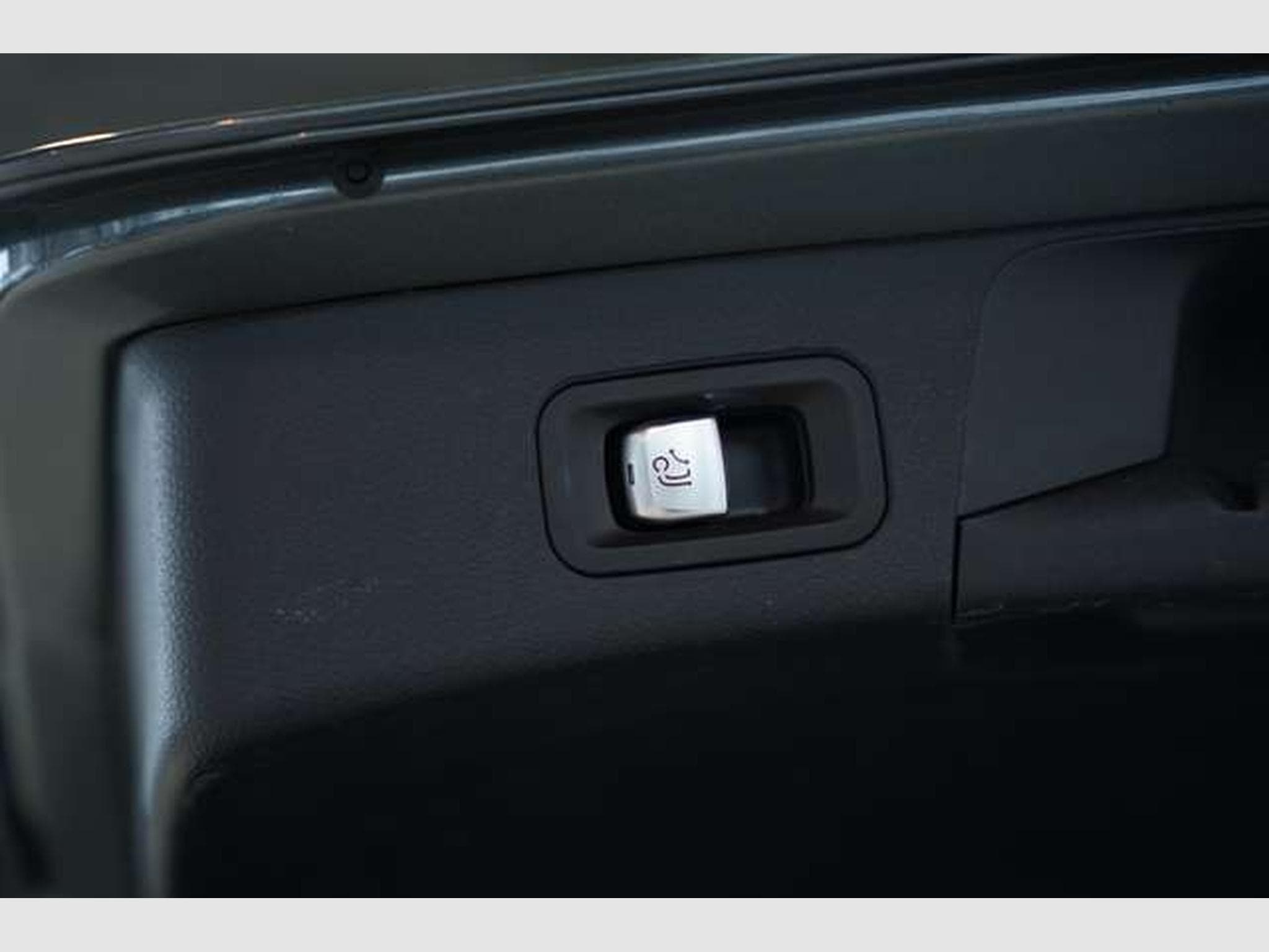 Mercedes C 300 T de AMG Line *Digital *Pano *Night *AHK (2020) - Photo 42