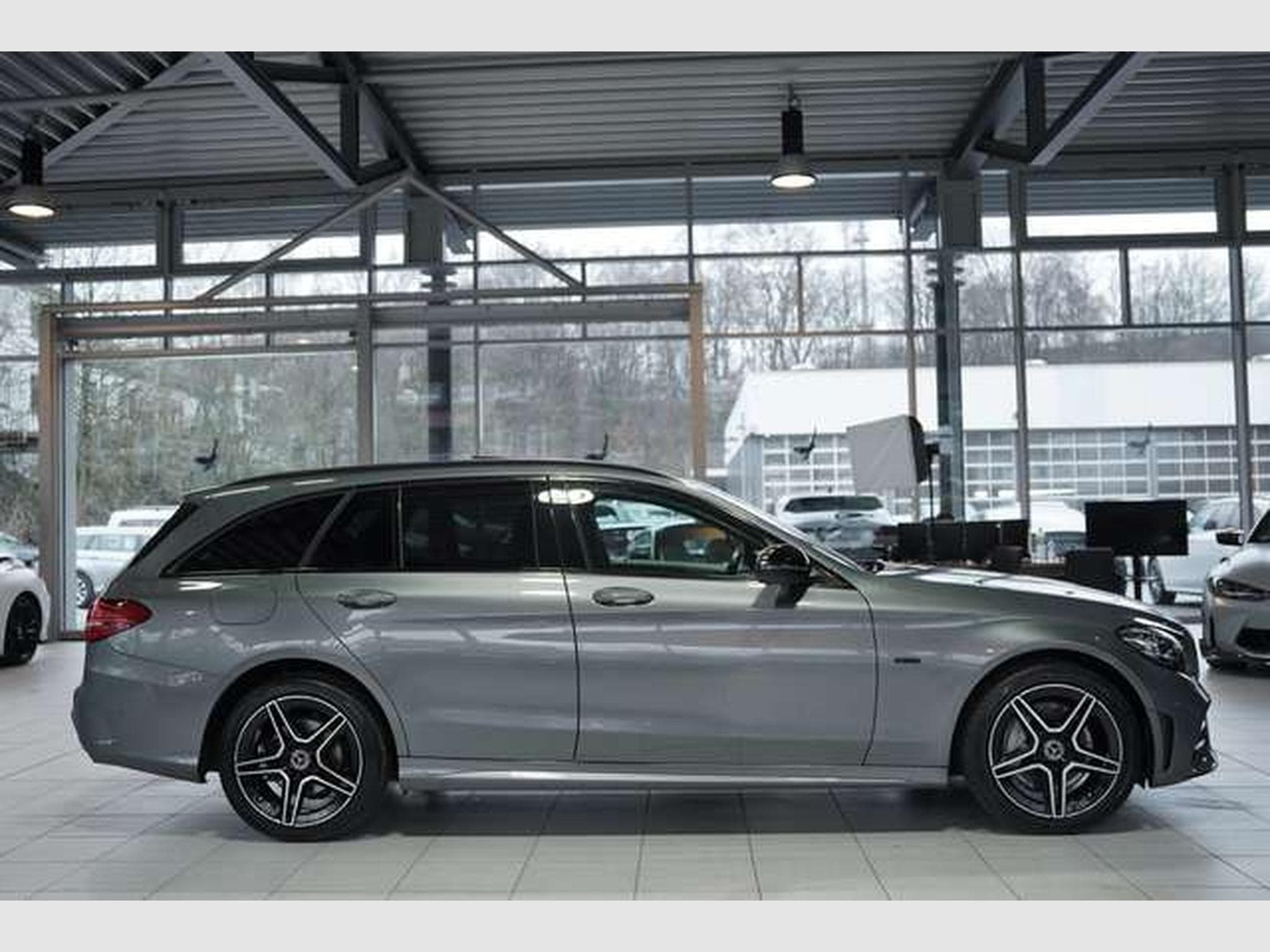 Mercedes C 300 T de AMG Line *Digital *Pano *Night *AHK (2020) - Photo 6