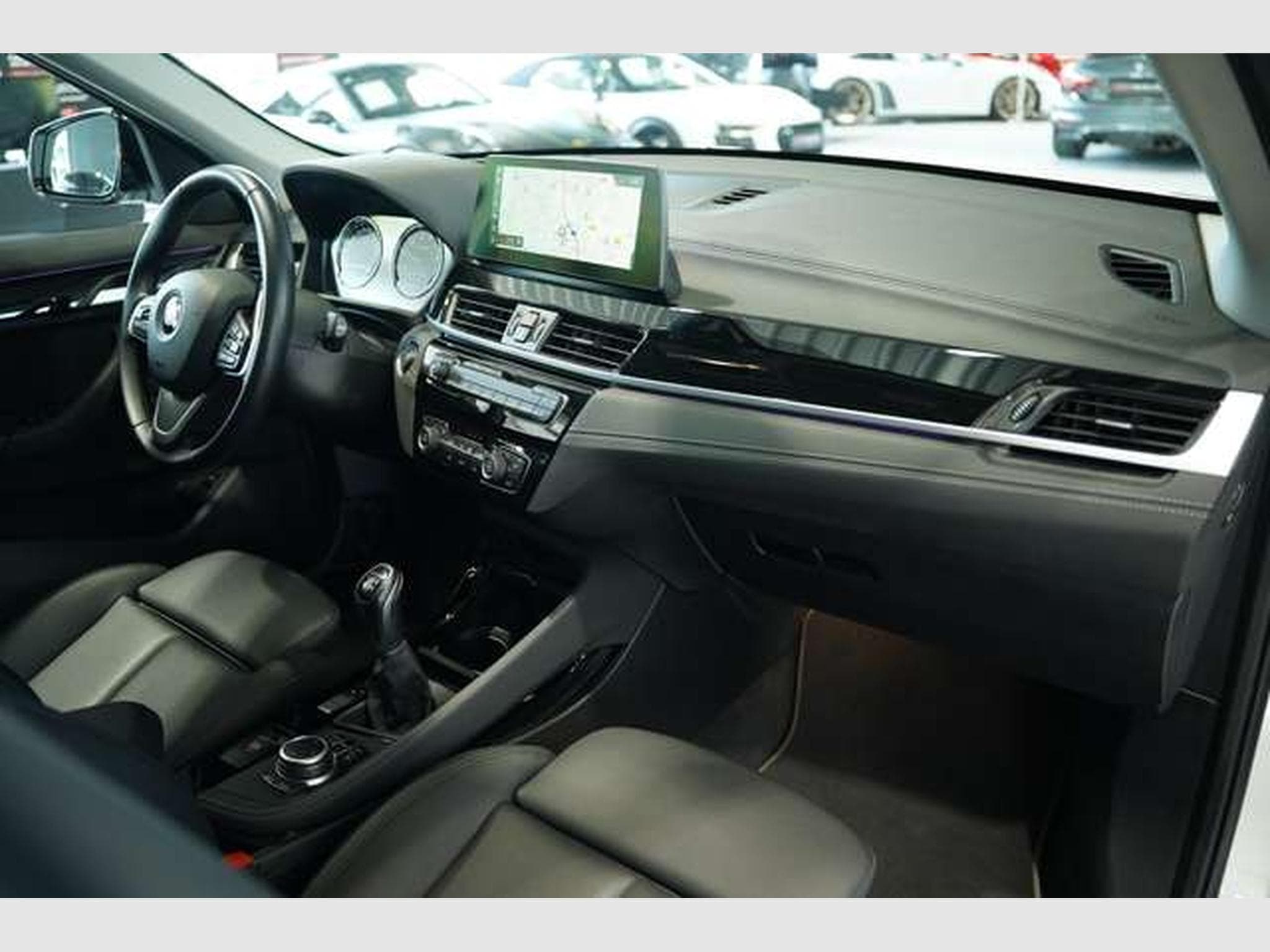 BMW X1 sDrive 18 i Sport Line 1.H *18 *Pano *Memory (2021) - Foto 15