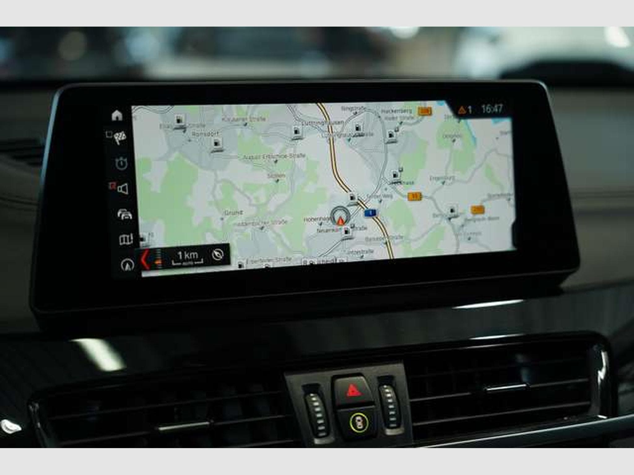 BMW X1 sDrive 18 i Sport Line 1.H *18 *Pano *Memory (2021) - Foto 32