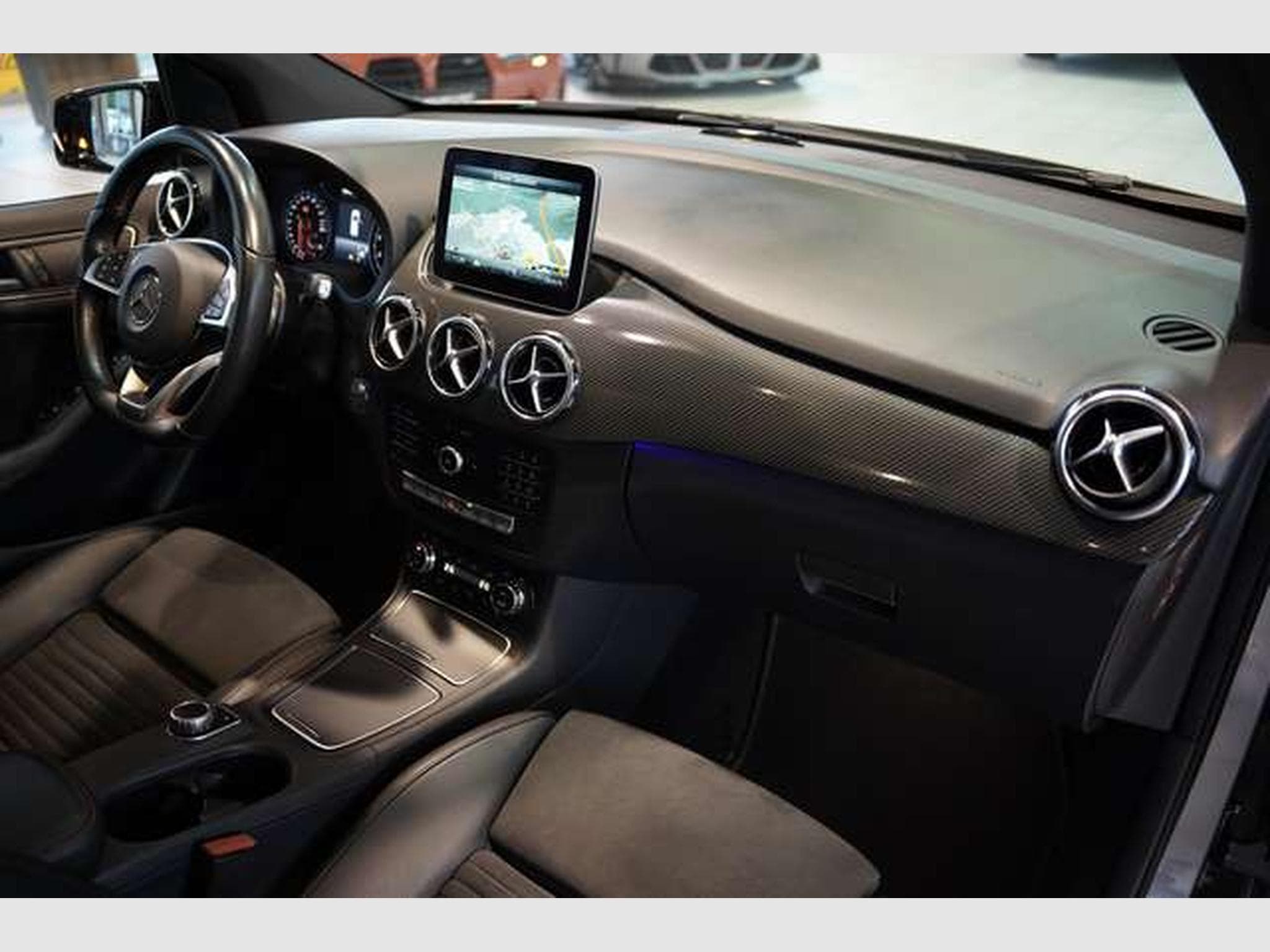 Mercedes B 220 4M AMG Line 1.Hand *Pano *Kamera *Night (2018) - Photo 19
