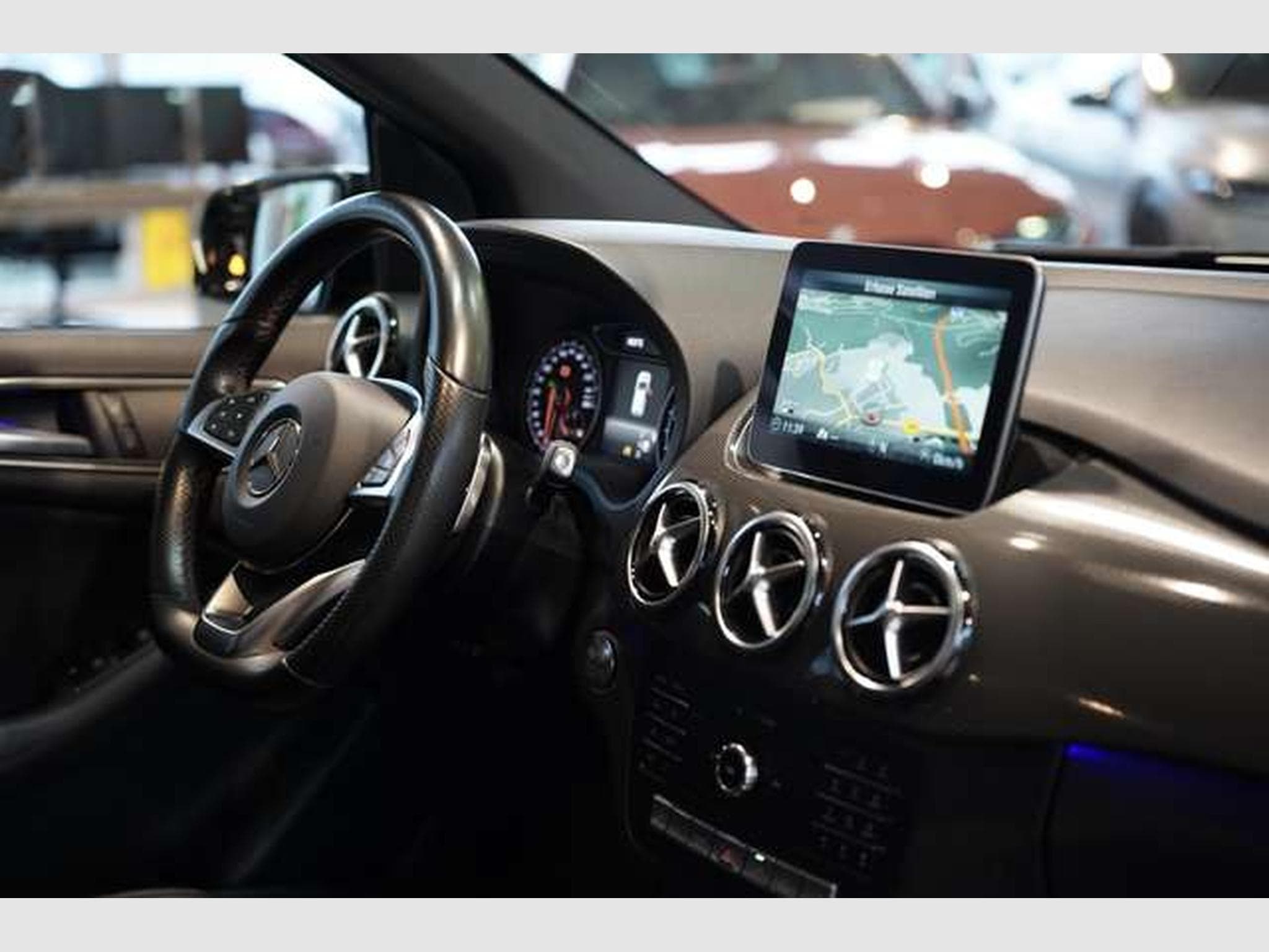 Mercedes B 220 4M AMG Line 1.Hand *Pano *Kamera *Night (2018) - Photo 20