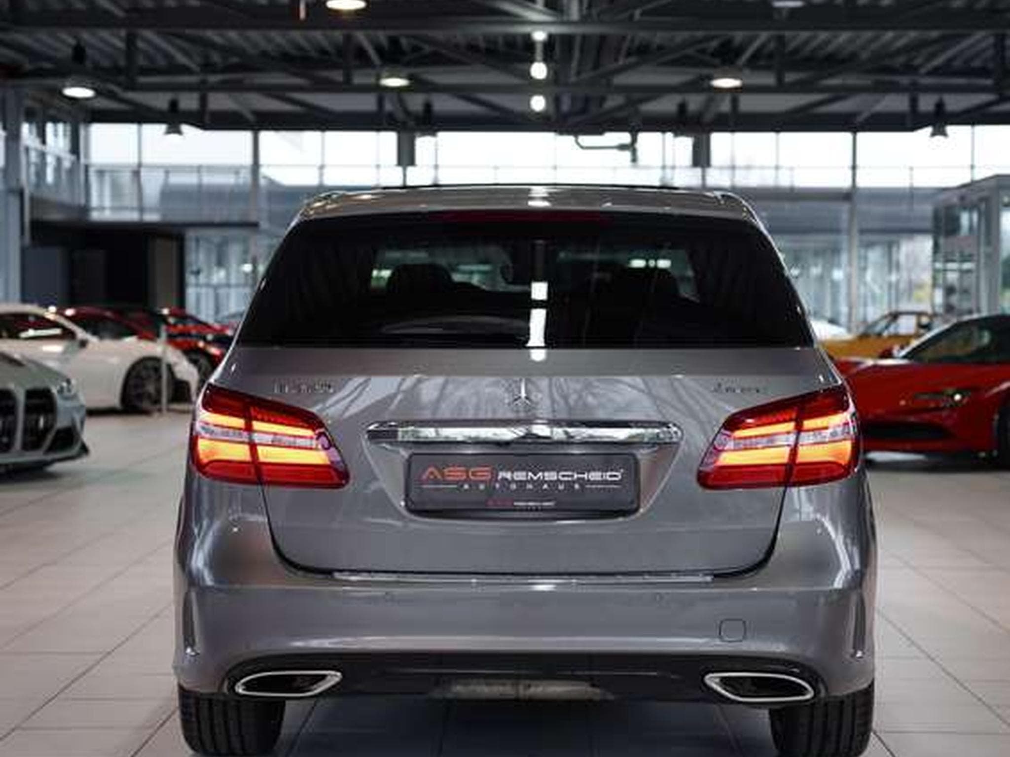 Mercedes B 220 4M AMG Line 1.Hand *Pano *Kamera *Night (2018) - Photo 9