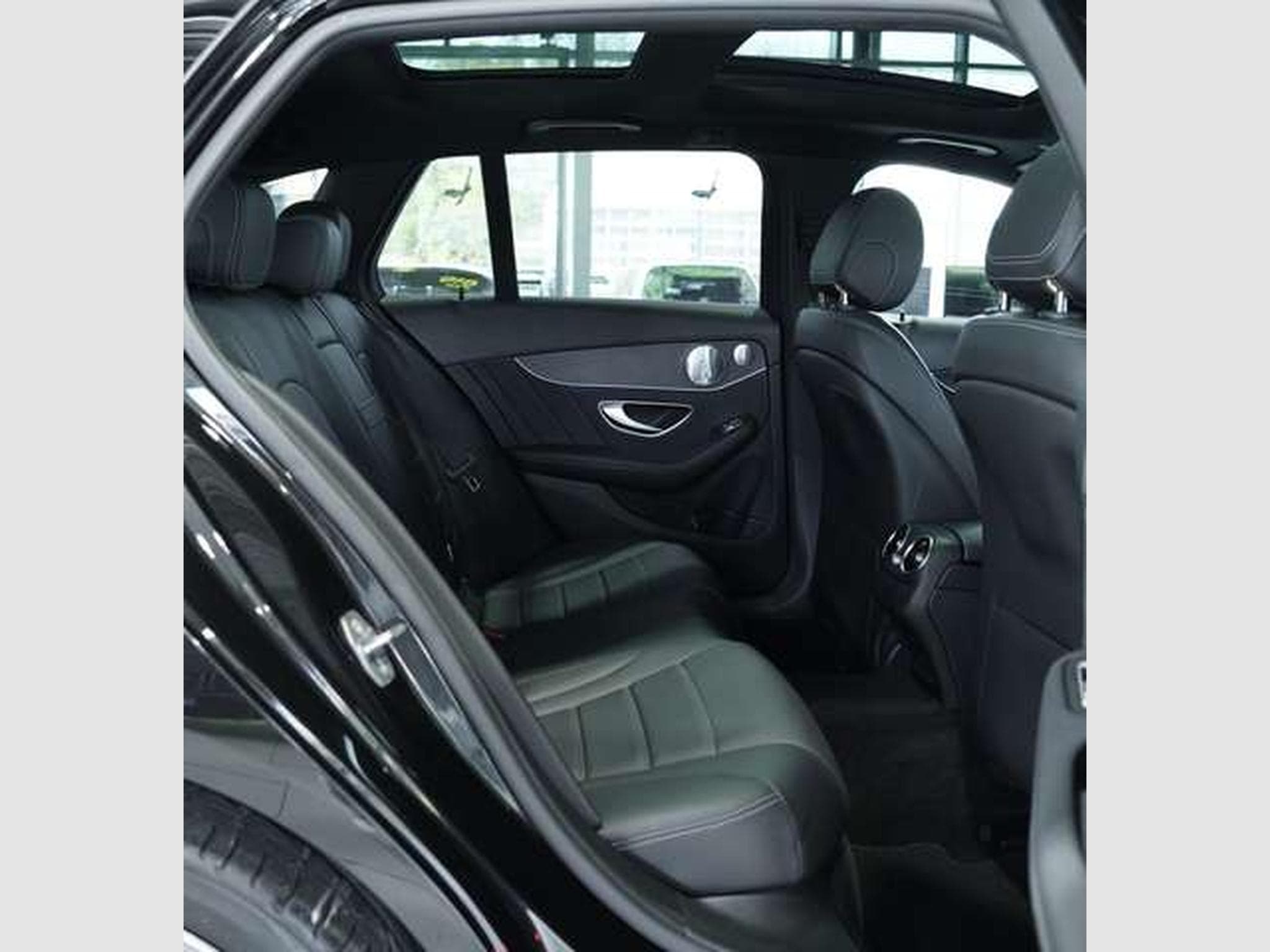 Mercedes C 200 T 4M AMG Line 2.H *BURM *Pano *Ambiente (2018) - Photo 19