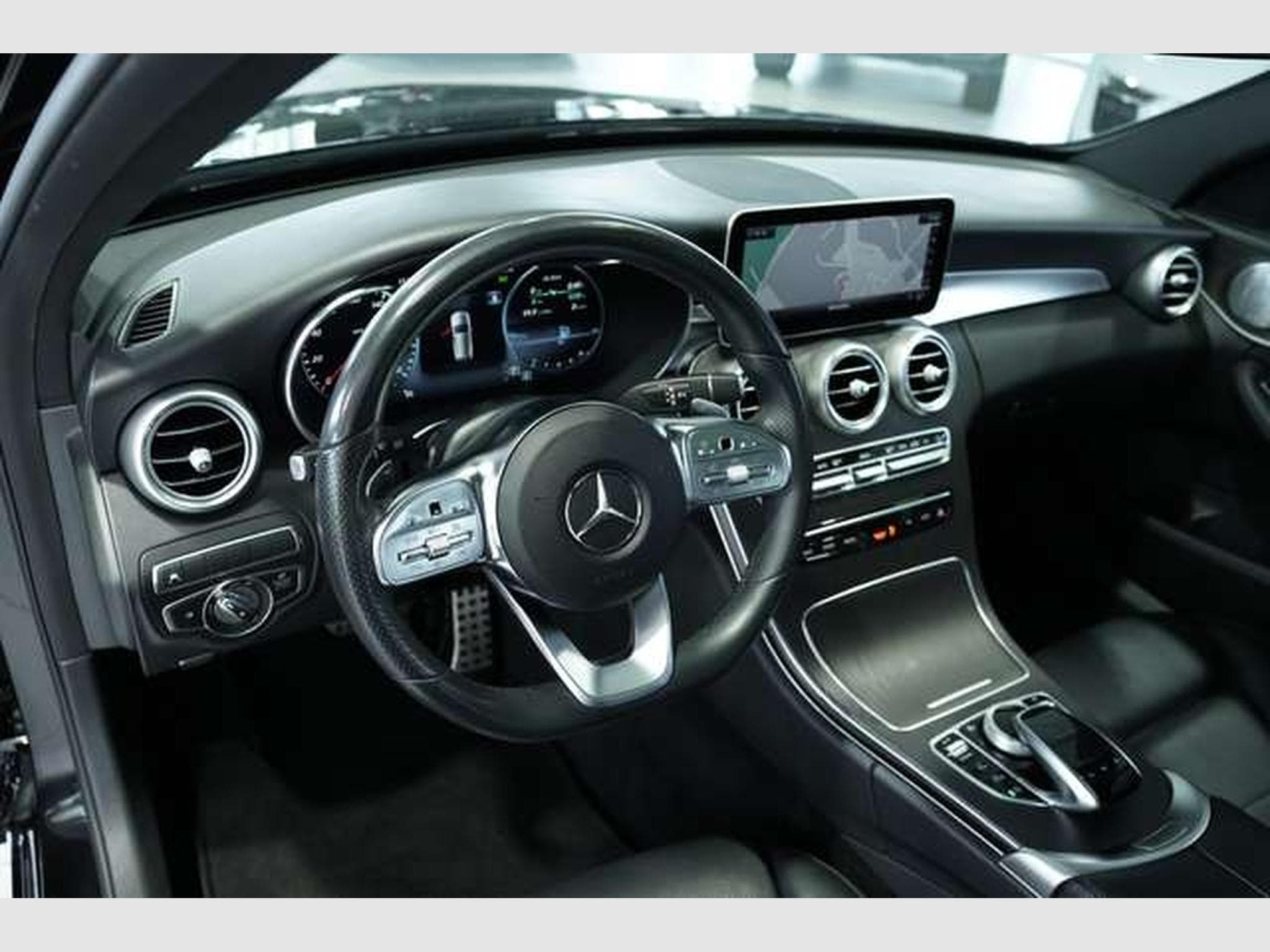Mercedes C 200 T 4M AMG Line 2.H *BURM *Pano *Ambiente (2018) - Photo 29