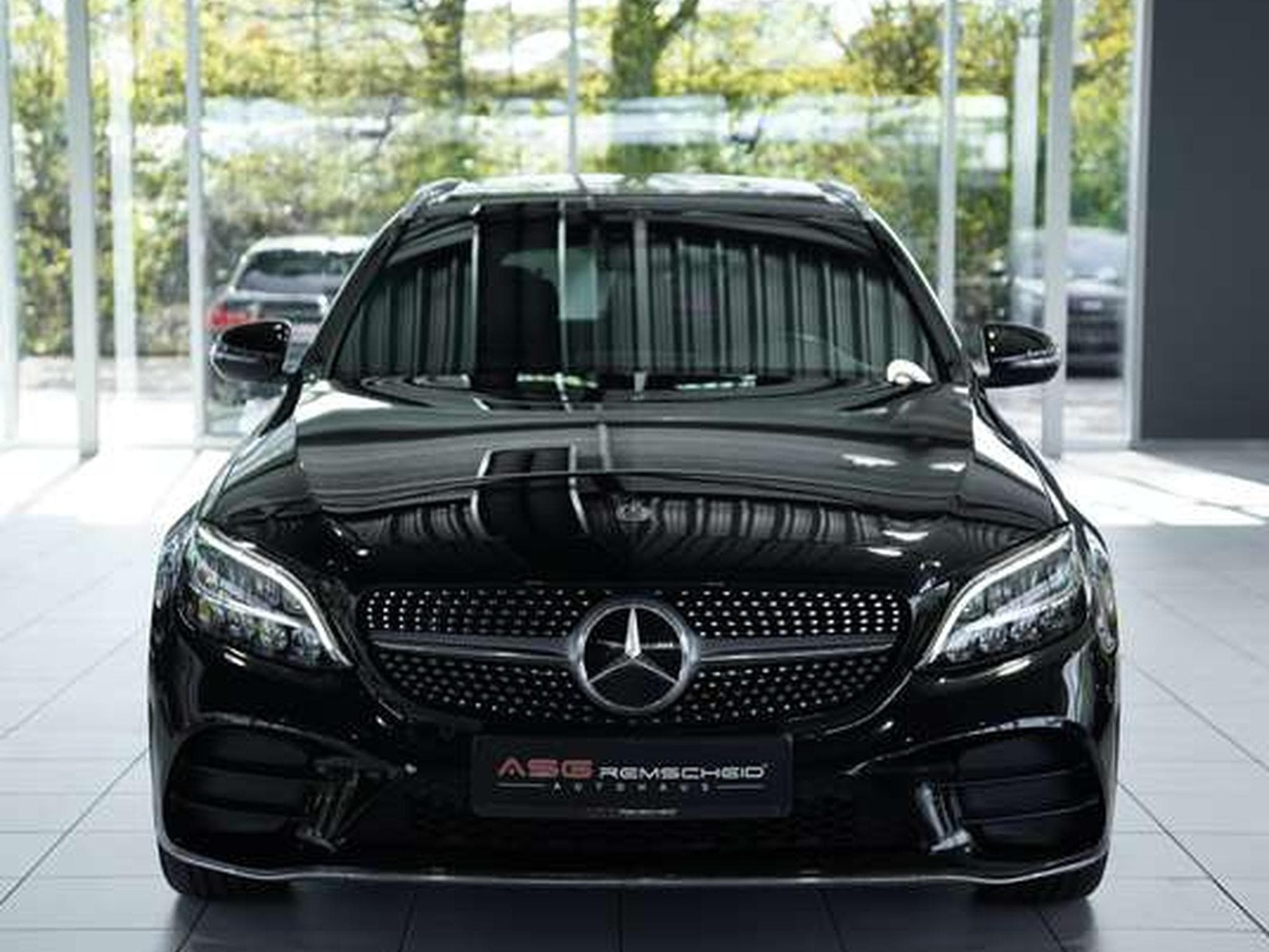 Mercedes C 200 T 4M AMG Line 2.H *BURM *Pano *Ambiente (2018) - Photo 4