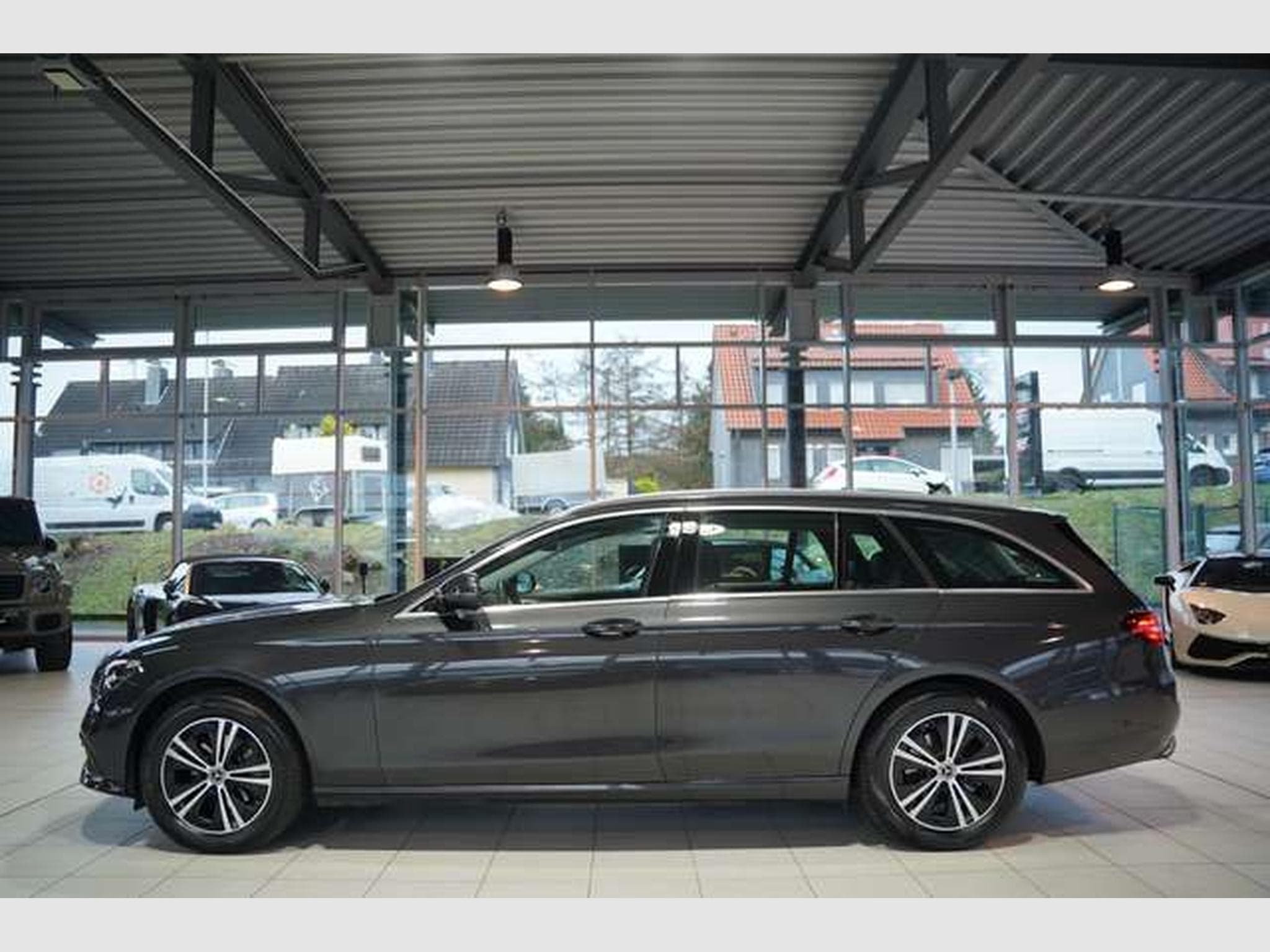 Mercedes E 220 d T Avantgarde *1.Hand *AHK *Navi *MwSt. (2023) - Photo 10